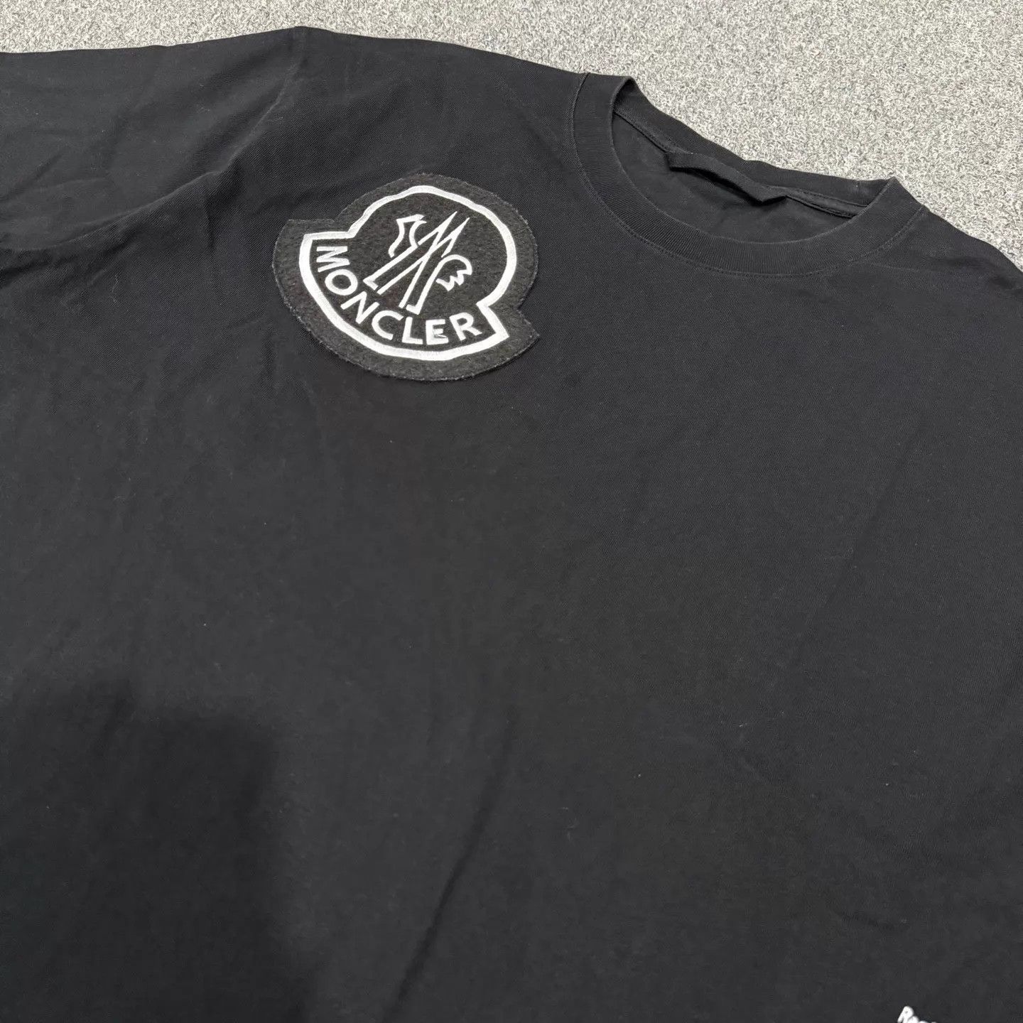 Moncler Moncler Black Big Chest Logo Short Sleeve T-Shirt L Size US L / EU 52-54 / 3 - 3 Thumbnail