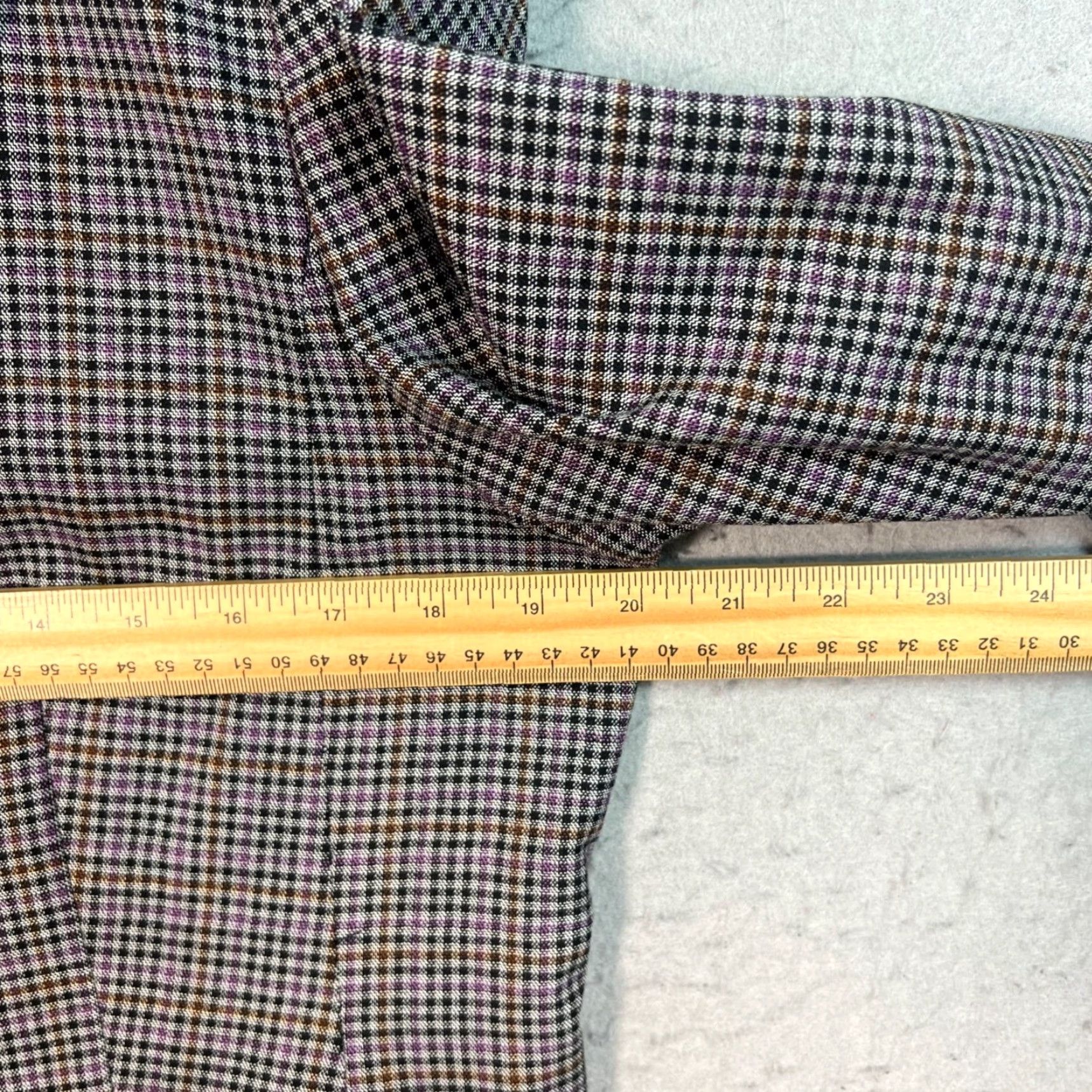 Vintage Halogen Blazer Jacket Single-Breasted Notch Gray Plaid Viscose Blend Long Sleeve Adult Womens 1 Polyester Dry Clean Only Business Size XS / US 0-2 / IT 36-38 - 5 Thumbnail