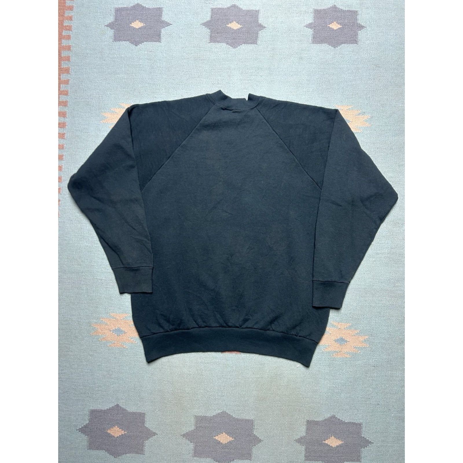 Fruit Of The Loom VINTAGE 90s Fruit of the Loom Sweatshirt Pullover Crewneck Black Adult XL Men Size US XL / EU 56 / 4 - 5 Thumbnail