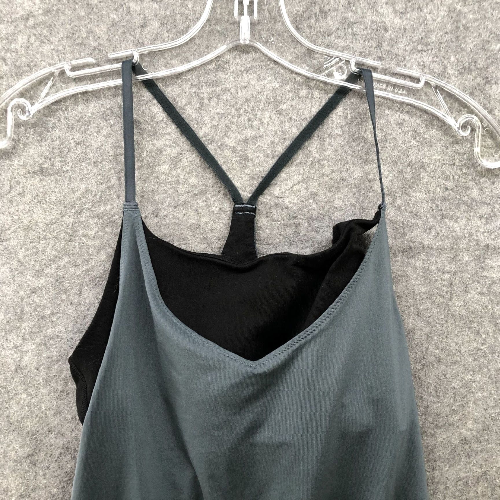 Gap Gap Gapfit Active Tank Top Womens S Built In Bra Layered Cinch Hem Gray Black Size S / US 4 / IT 40 - 3 Thumbnail