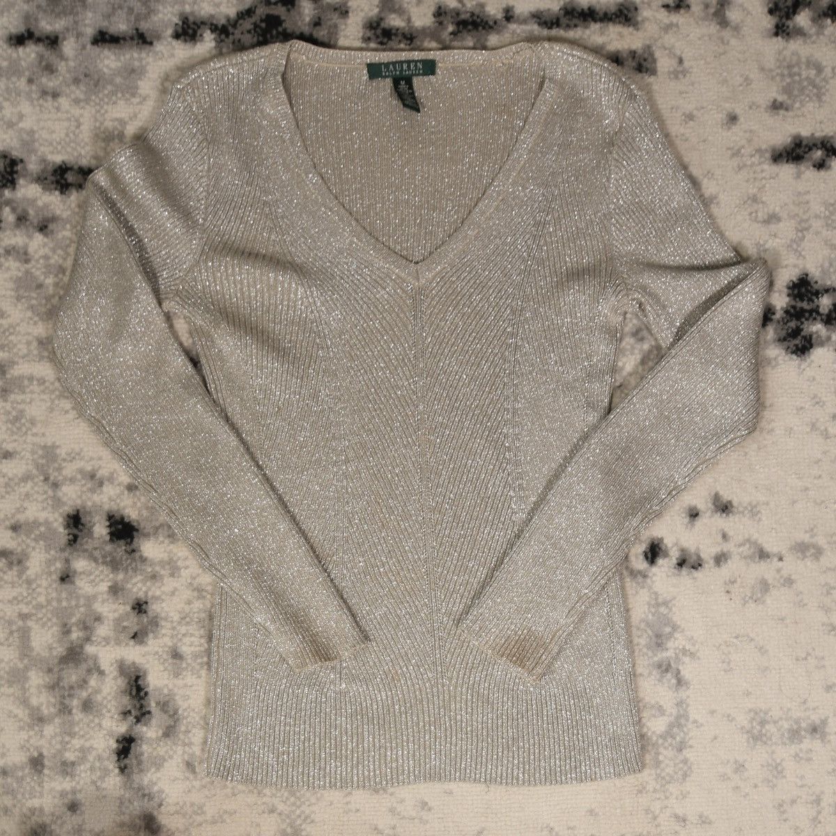 Lauren Ralph Lauren Lauren Ralph Lauren Beige Glitter V Neck Long Sleeve Sweater Size M / US 6-8 / IT 42-44 - 3 Thumbnail