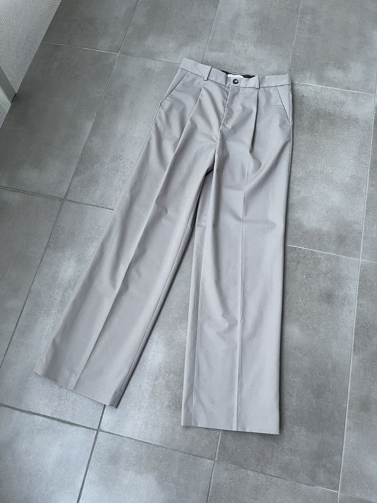 Han Kjobenhavn !DS! AW22 Han Kjobenhavn Boxy Suit Beige Trousers Size US 30 / EU 46 - 7 Thumbnail