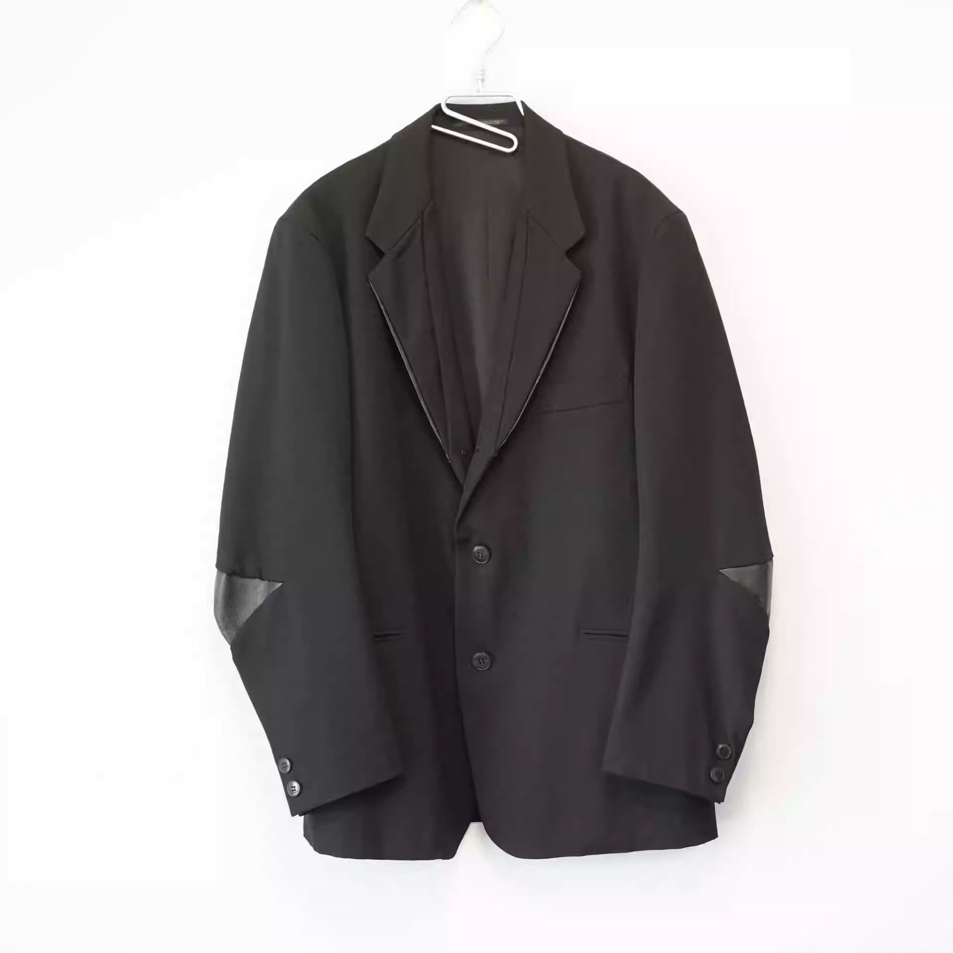 Yohji Yamamoto Yohji Yamamoto 96AW Leather Elbow Cutlass Sleeve Jacket Size US S / EU 44-46 / 1 - 1 Thumbnail