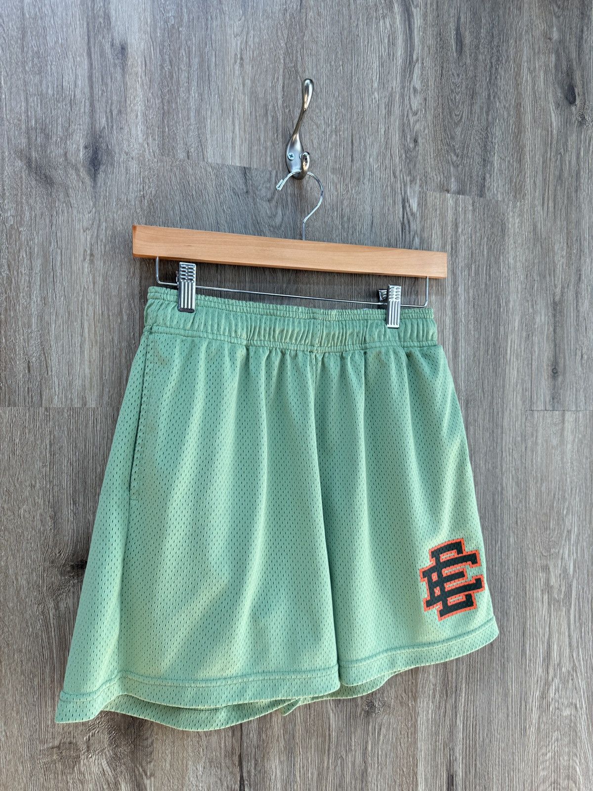 Eric Emanuel Eric Emmanuel Green Shorts Size US 32 / EU 48 - 2 Thumbnail