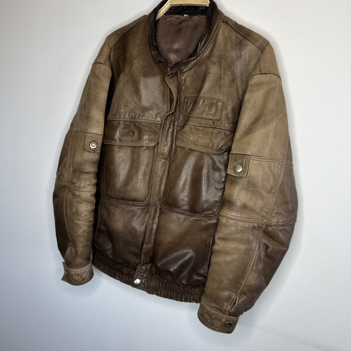 Vintage Vintage Genuine Leather Brown Jacket Flight Bomber 90s Size US M / EU 48-50 / 2 - 3 Thumbnail