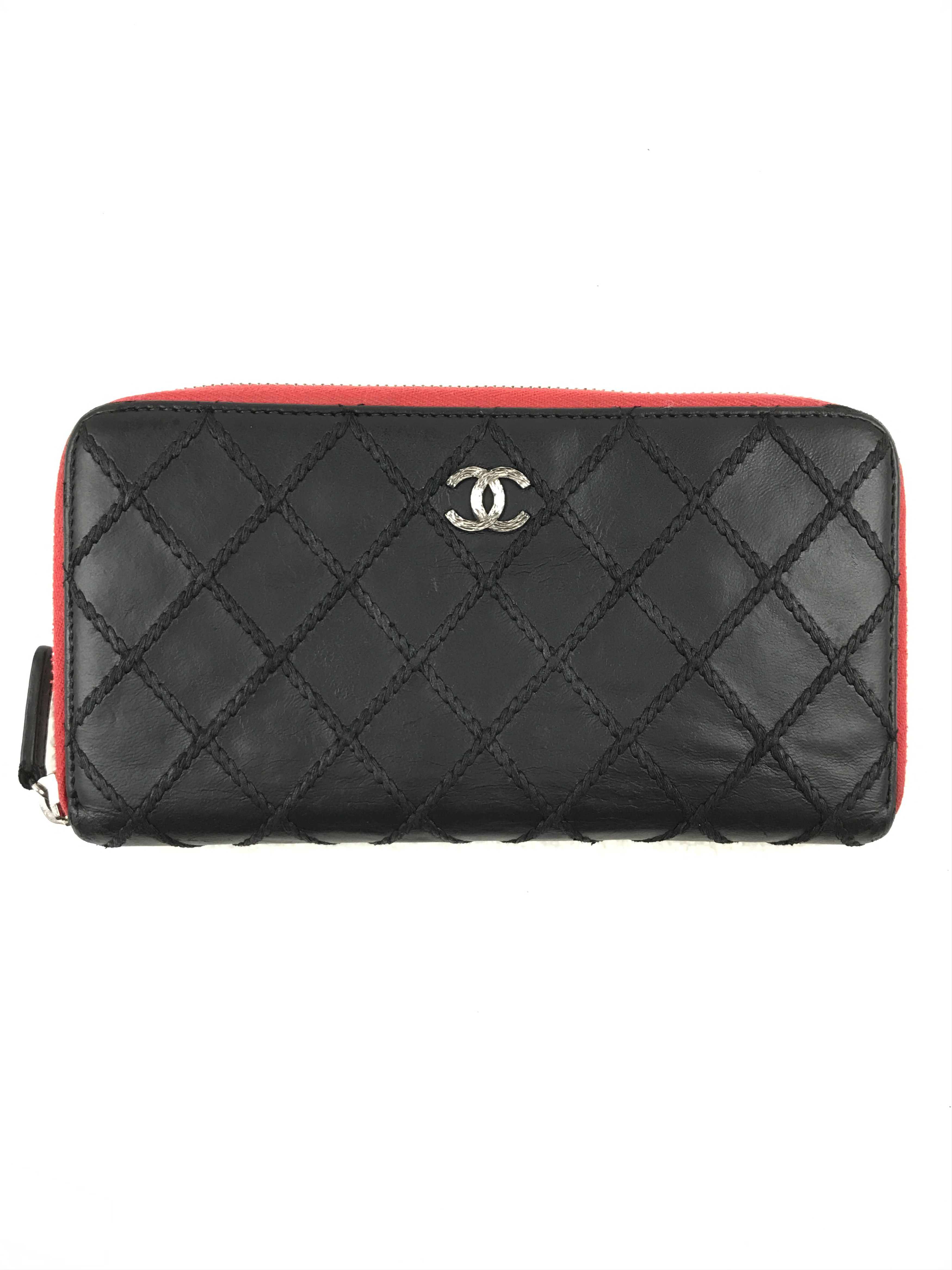Chanel × Vintage Vintage Chanel Stitched Quilted Zip Around Long Wallet Size ONE SIZE - 1 Thumbnail