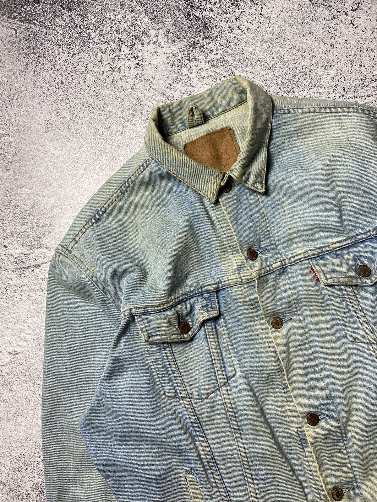 Levi's × Levi's Vintage Clothing Rare 90s Levi’s Denim Jacket Blue Distressed Jeans Size US XL / EU 56 / 4 - 2 Thumbnail