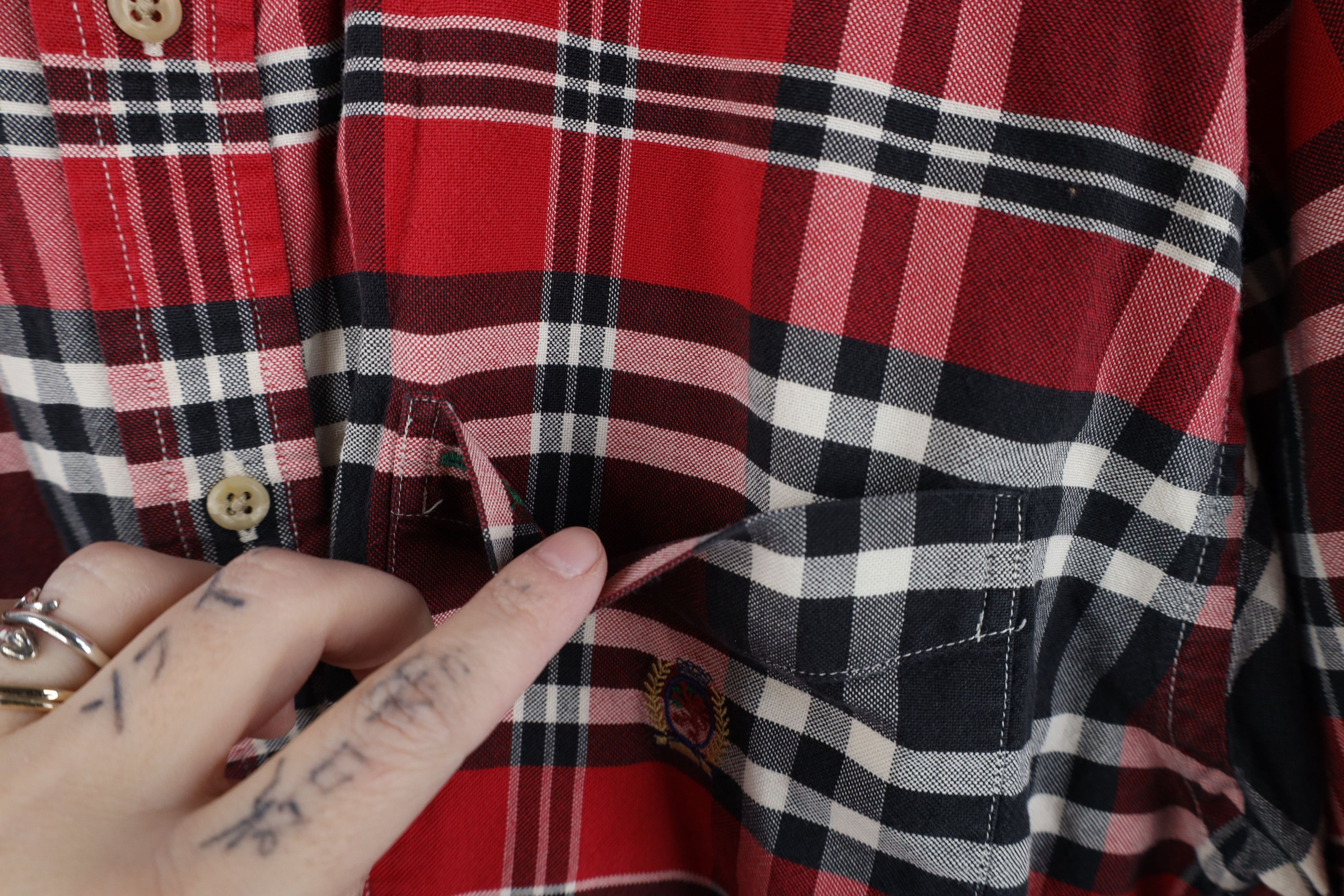 Tommy Hilfiger Vintage 90s Tommy Hilfiger Oxford Collared Button Down Shirt Size US S / EU 44-46 / 1 - 5 Thumbnail