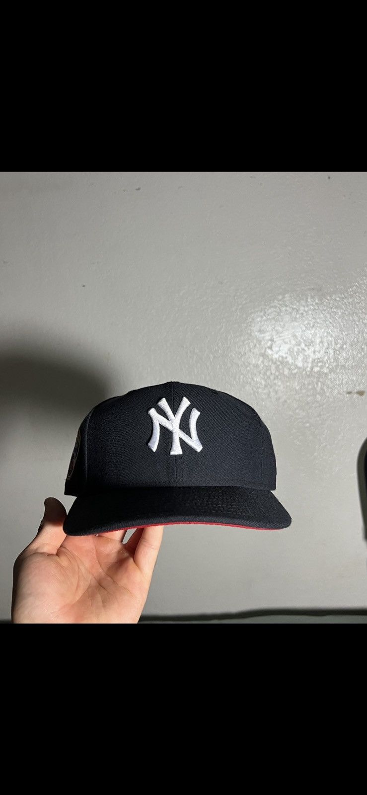 MLB × New Era × New York Yankees Sz 7 New York Yankees Red UV NYC Fire Department Patch Size ONE SIZE - 4 Thumbnail