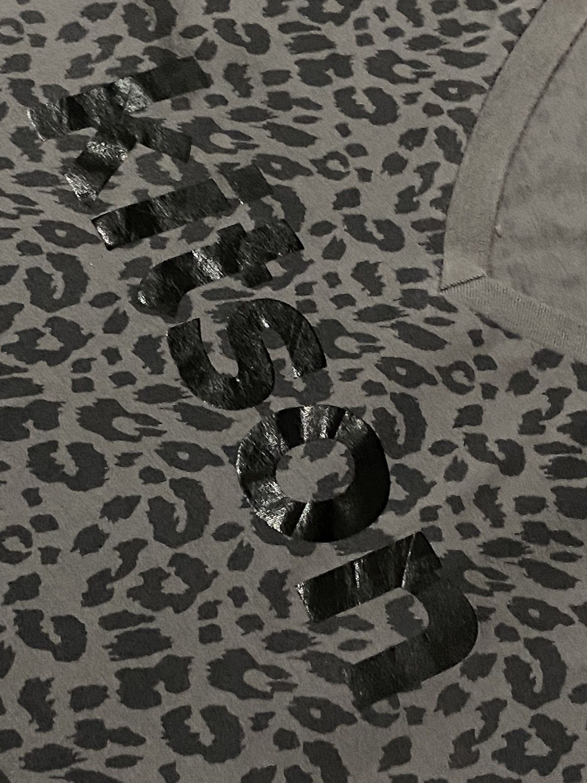 Japanese Brand × Uniqlo JAPAN UNIQLO X KITSON LEOPARD SKIN FULL PRINT TEE Size US L / EU 52-54 / 3 - 5 Thumbnail