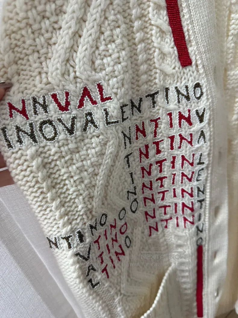 Valentino Valentino Handmade knitted cardigan Size XS / US 0-2 / IT 36-38 - 2 Thumbnail