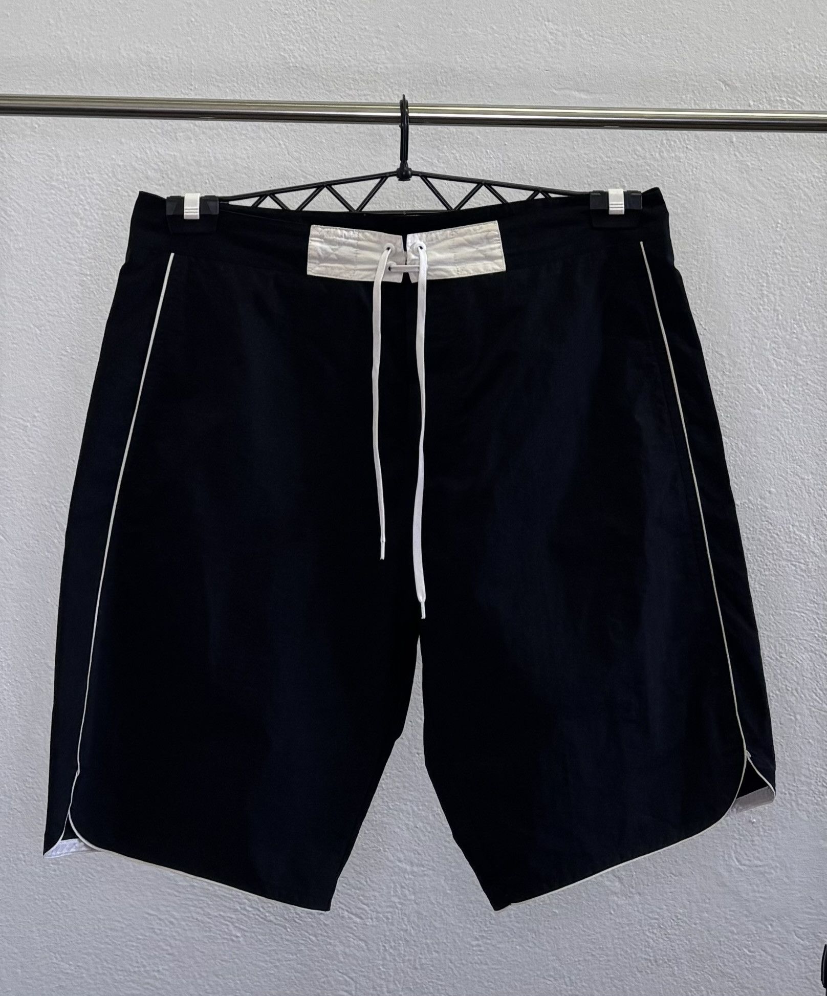 Burberry Burberry Black shorts size L Size US 35 - 2 Thumbnail