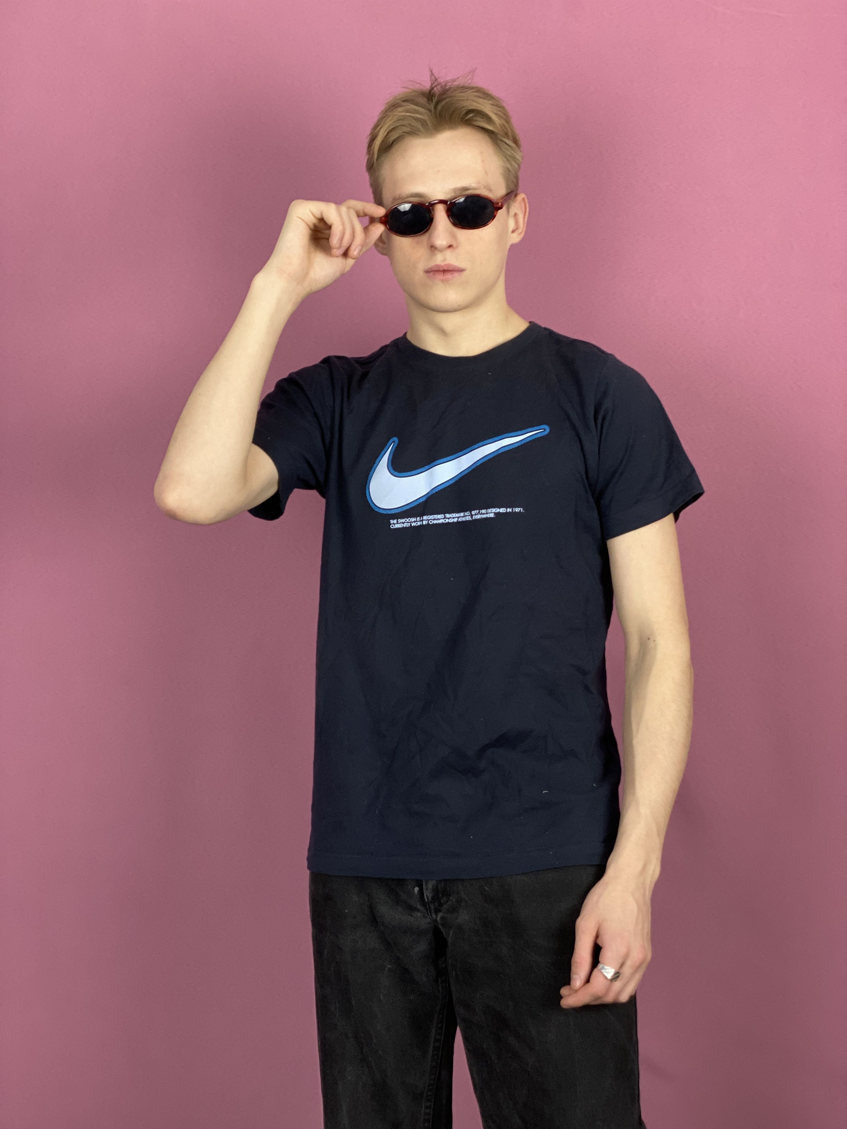 Nike × Vintage 90s Nike Vintage Men's T-Shirt - S Size US S / EU 44-46 / 1 - 4 Thumbnail