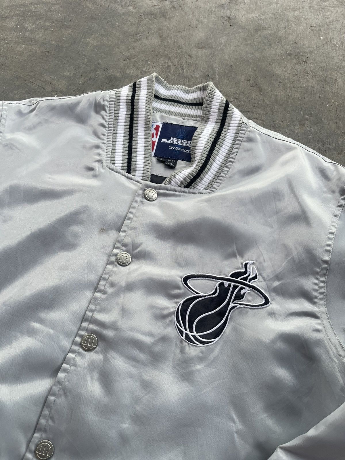 JH Design VARSITY JH DESIGN MIAMI HEAT Size US L / EU 52-54 / 3 - 5 Thumbnail
