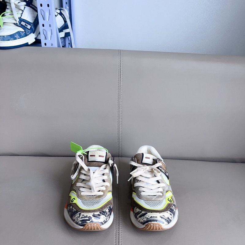 Gucci Gucci Ultrapace Low-Top Sneakers for Men - Size US 8 / EU 41 - 1 Thumbnail