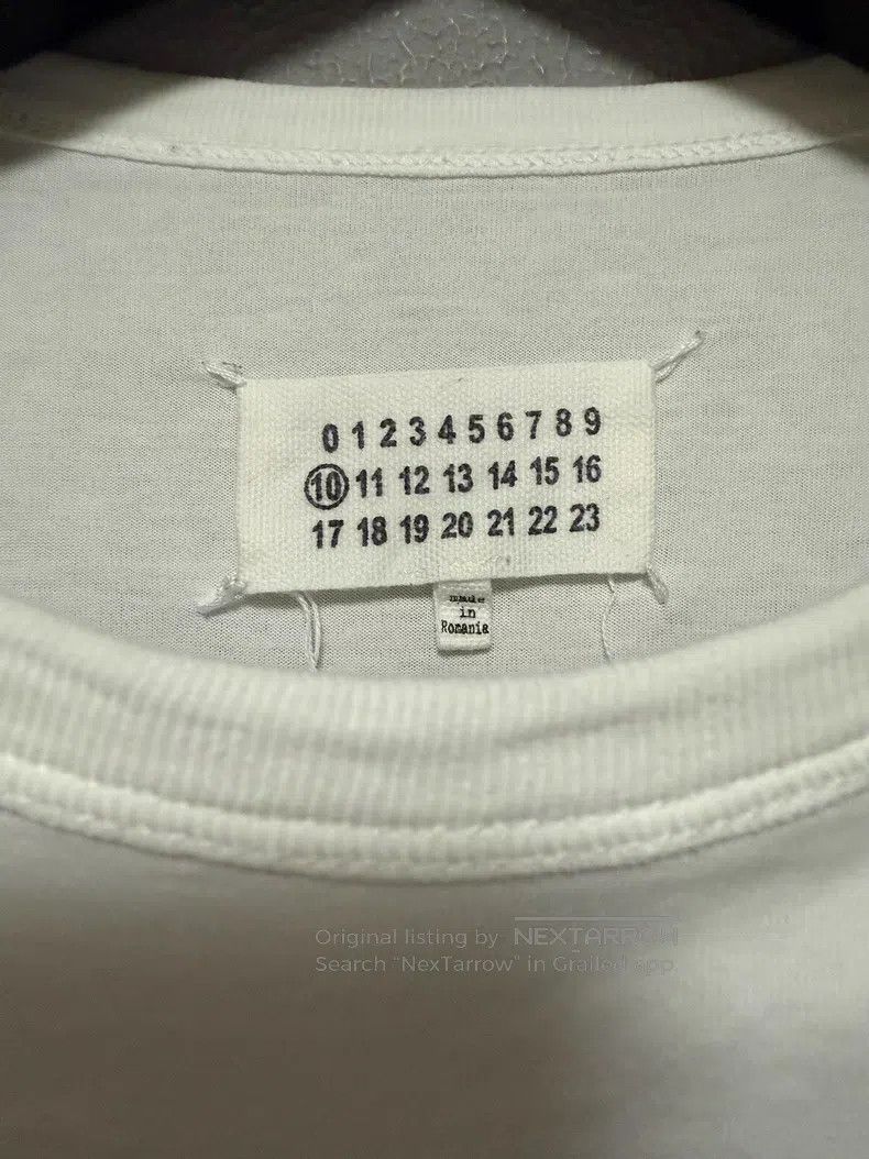 Maison Margiela Maison Margiela Inverted letter logo short-sleeved T-shirt Size US M / EU 48-50 / 2 - 3 Thumbnail