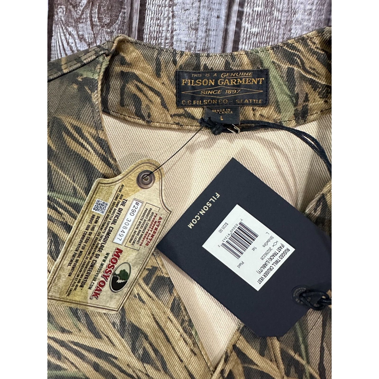 Filson FILSON Mossy Oak wax rugged twill cruioser vest c: shadow gr Size US L / EU 52-54 / 3 - 2 Thumbnail