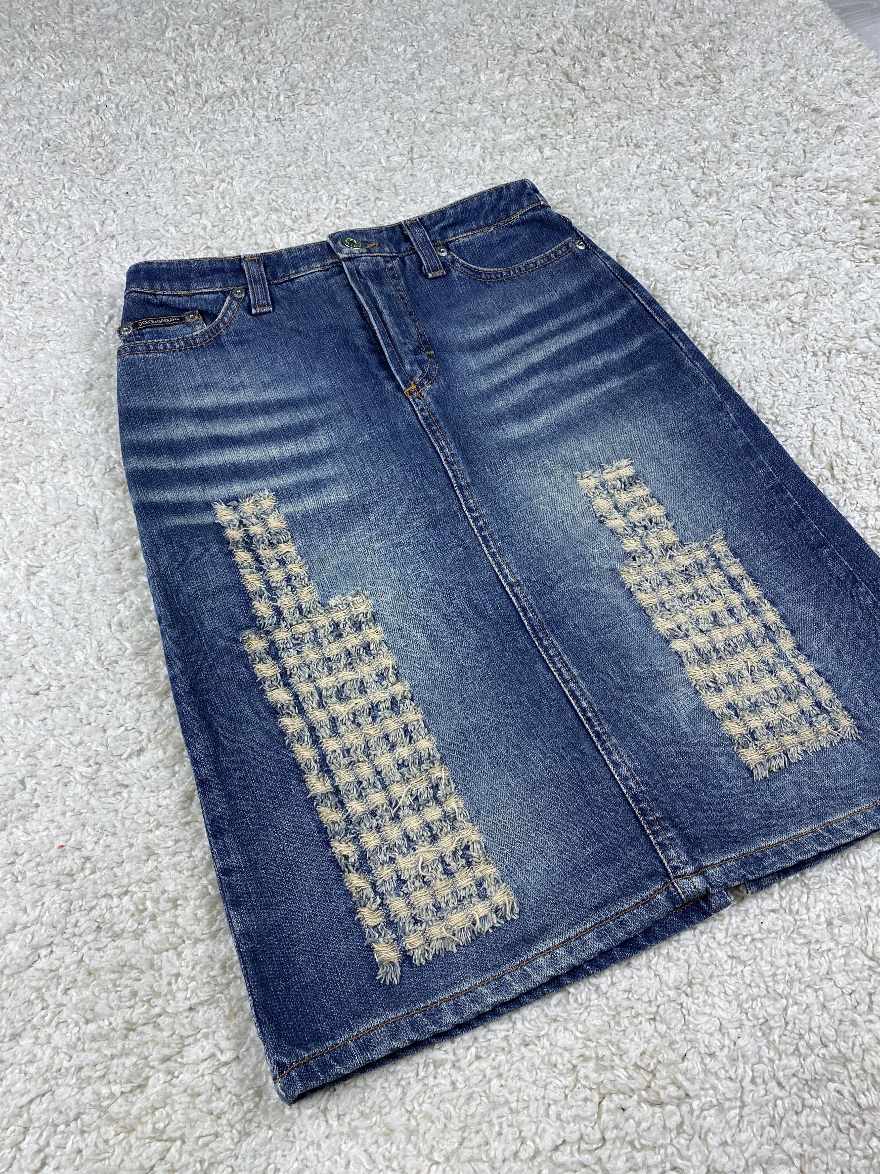 Dolce & Gabbana Dolce & Gabbana Women’s Blue Denim Distressed Skirt sz 26/40 Size 26" / US 2 / IT 38 - 2 Thumbnail