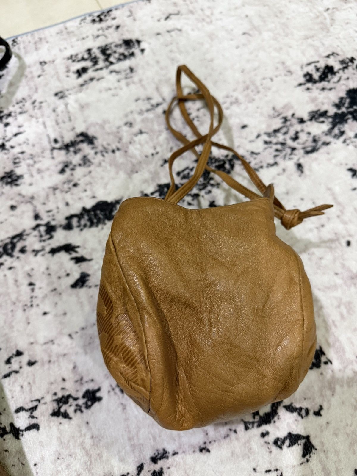 Loewe Authentic Loewe Anagram Leather Shoulder Dawstring Bag Size ONE SIZE - 3 Thumbnail