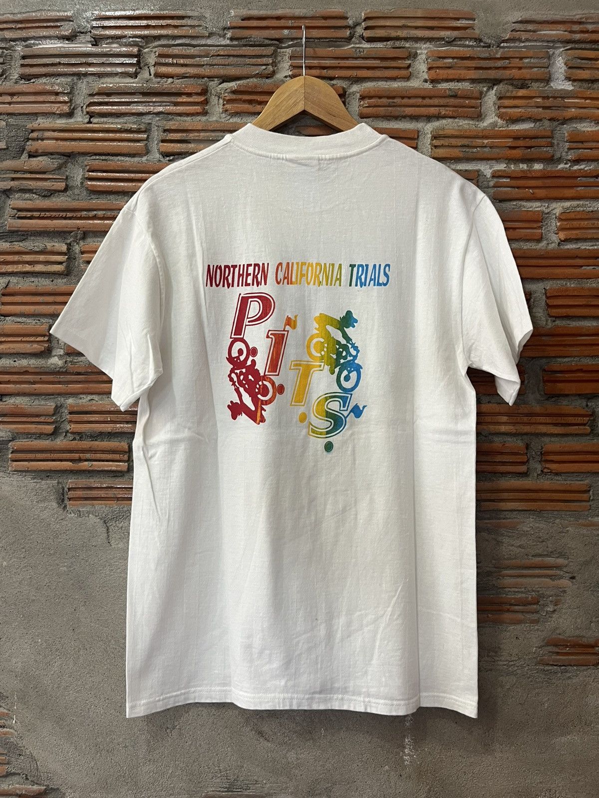 Arts & Science Vintage MOON ROCKS TRIALS 1996’s Mental Image Design Tshirt Size US M / EU 48-50 / 2 - 3 Thumbnail