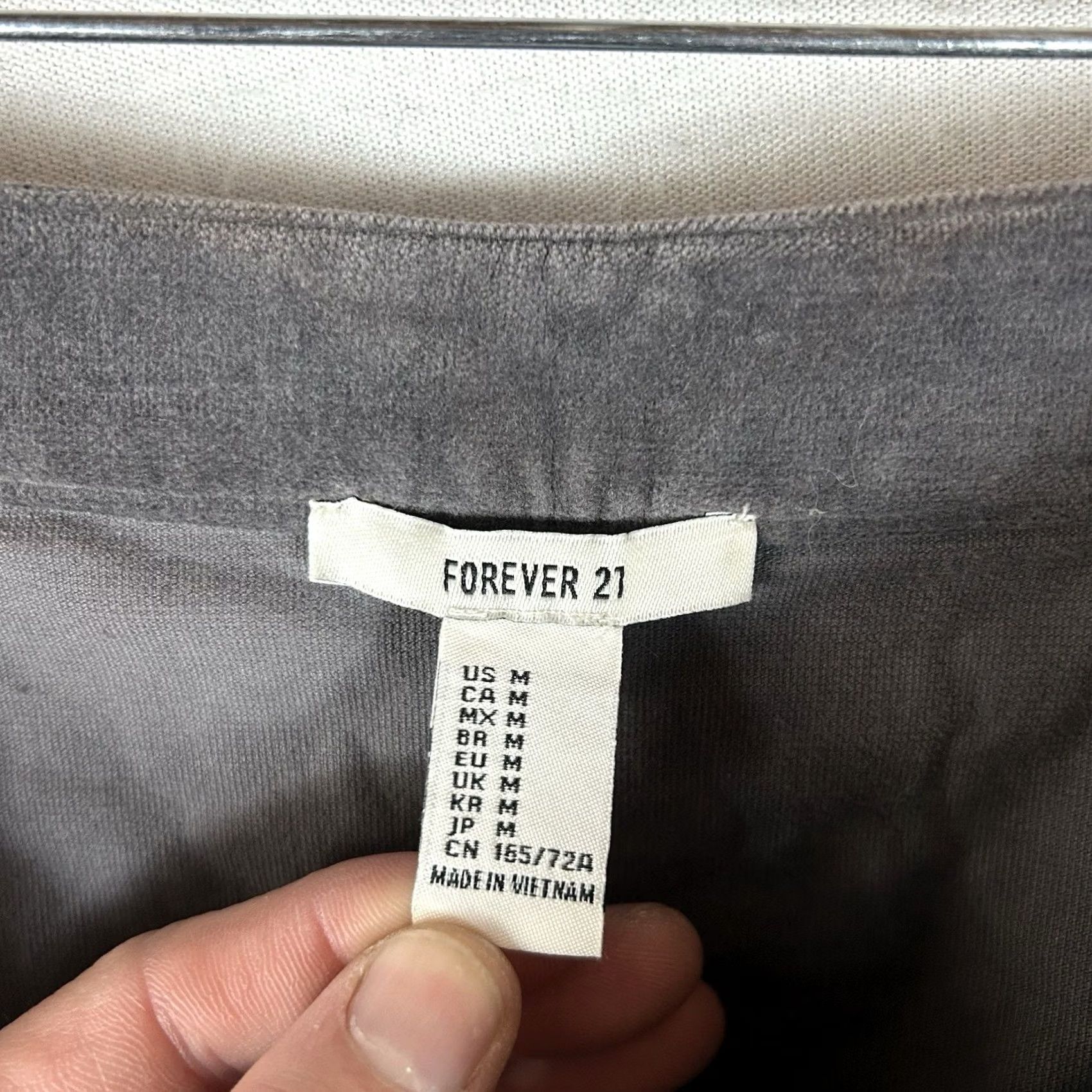 Forever 21 FOREVER 21 Corduroy Velour Mini Skirt Button Front Womens Medium Short A-line Skirt Size 32" / US 10 / IT 46 - 2 Thumbnail