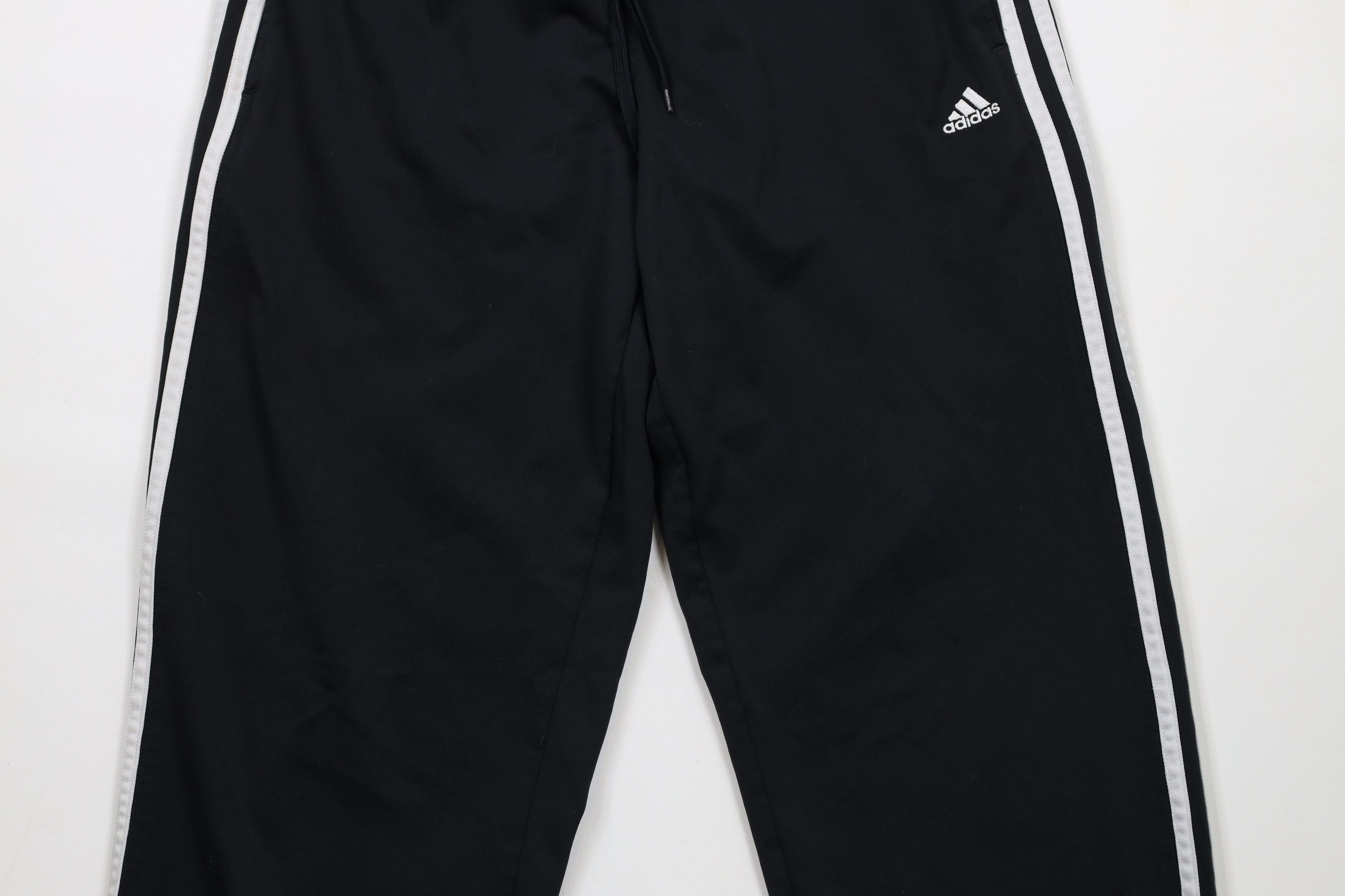 Adidas × Vintage Vintage Adidas Spell Out Wide Leg Sweatpants Pants Black Size US 34 / EU 50 - 3 Thumbnail