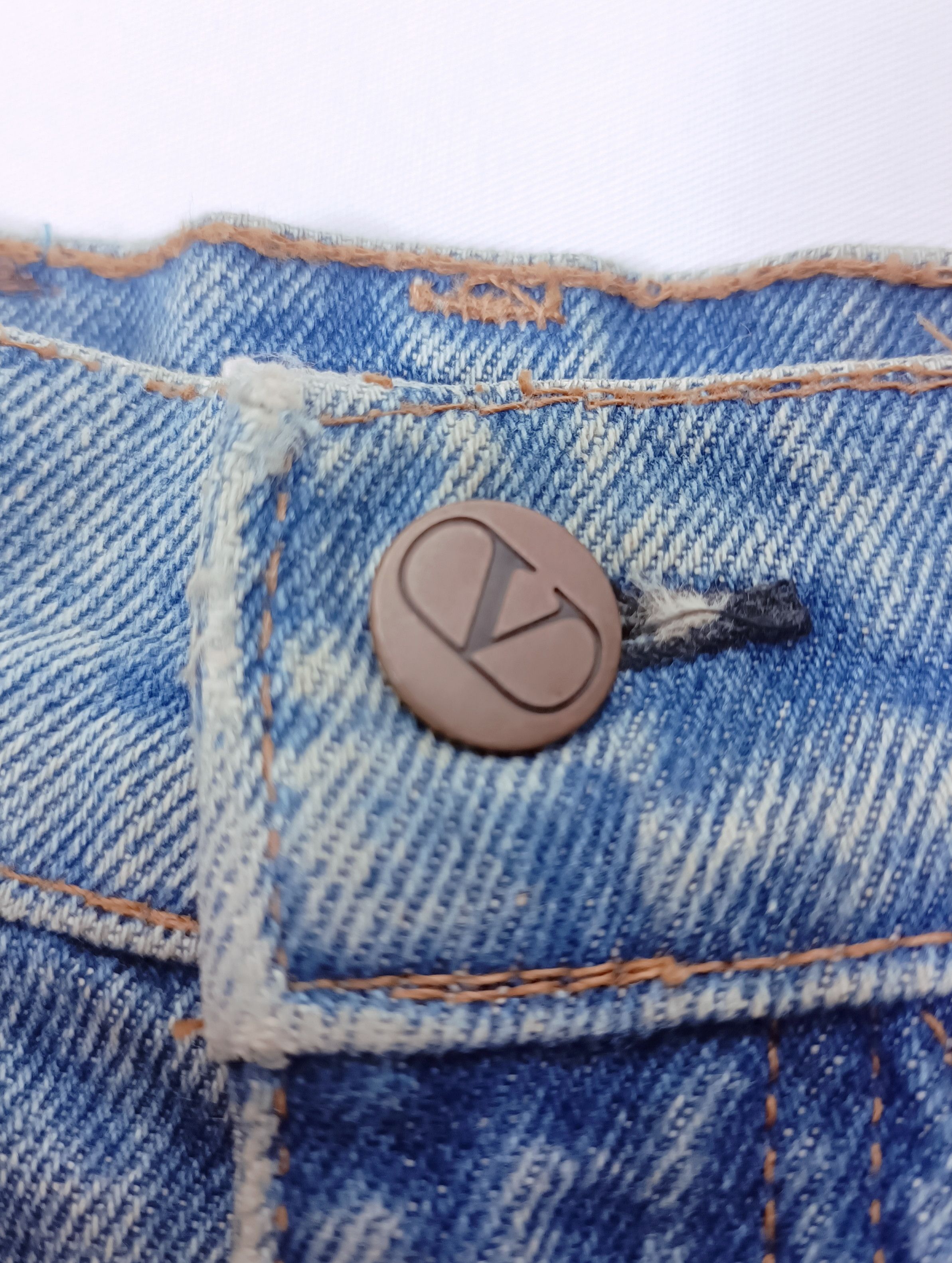 Valentino Vintage Valentino Garavani Blue Wash Jeans Size 26" / US 2 / IT 38 - 9 Thumbnail