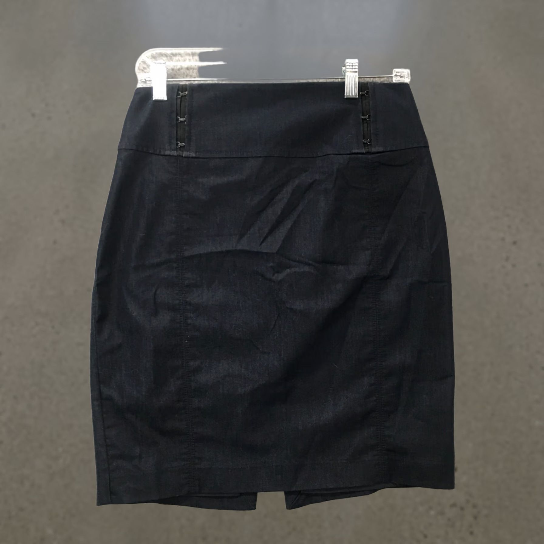 Express Express Pencil Skirt Womens 6 Blue Denim Zip Fly Mini Back Slit Dark Wash Casual Size 28" / US 6 / IT 42 - 1 Thumbnail