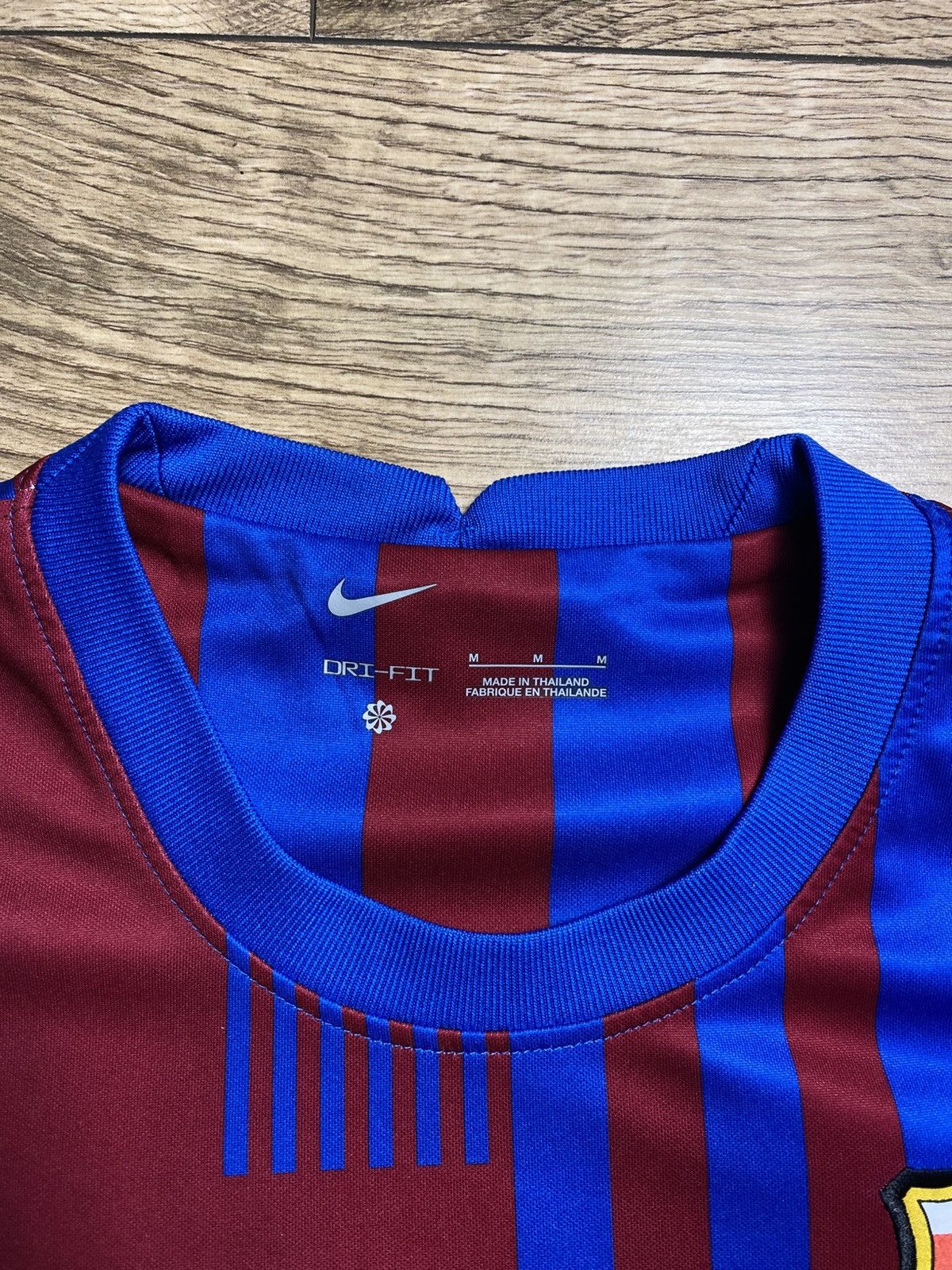 Nike Nike FC Barcelona Home Jersey 2021-2022 Men's Size M Size US M / EU 48-50 / 2 - 5 Thumbnail