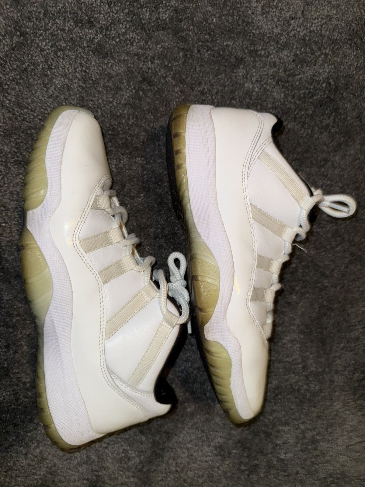 Jordan Brand AIR JORDAN 11 RETROS ICY BLUE Size US 9.5 / EU 42-43 - 5 Thumbnail