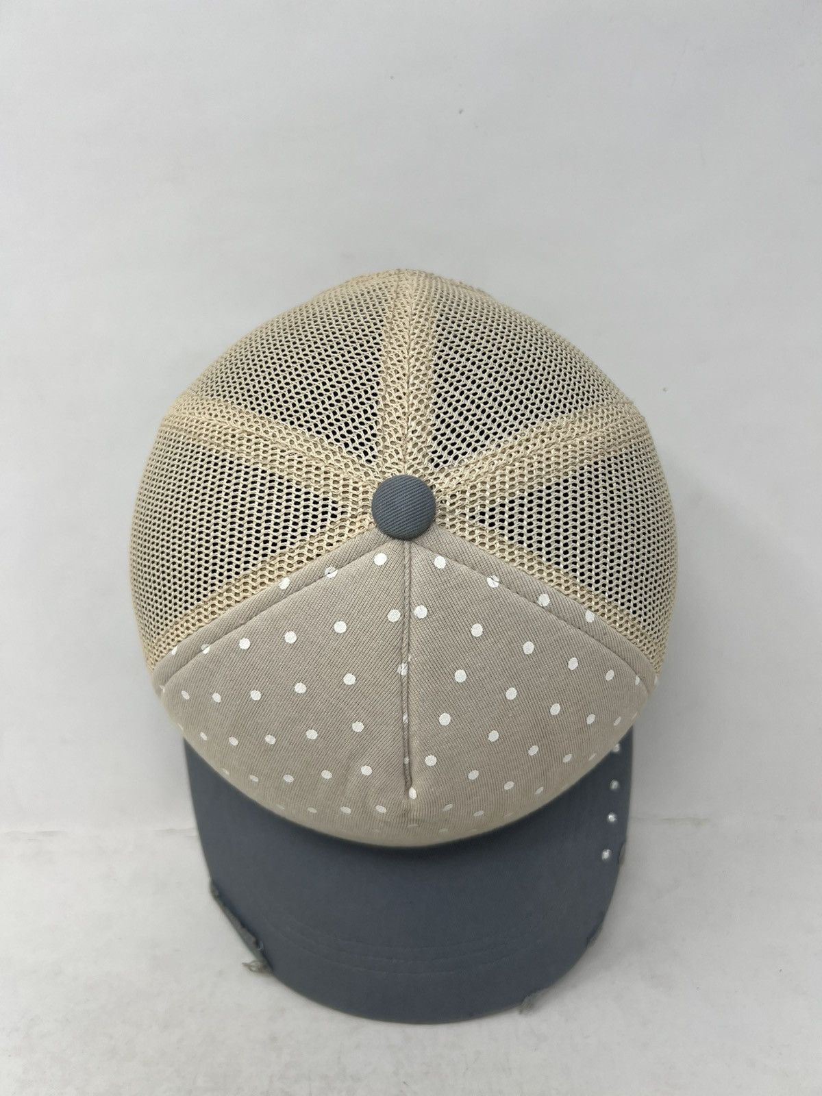 United Colors Of Benetton United Color of Benetton Dotted Distressed Hat Size ONE SIZE - 6 Thumbnail