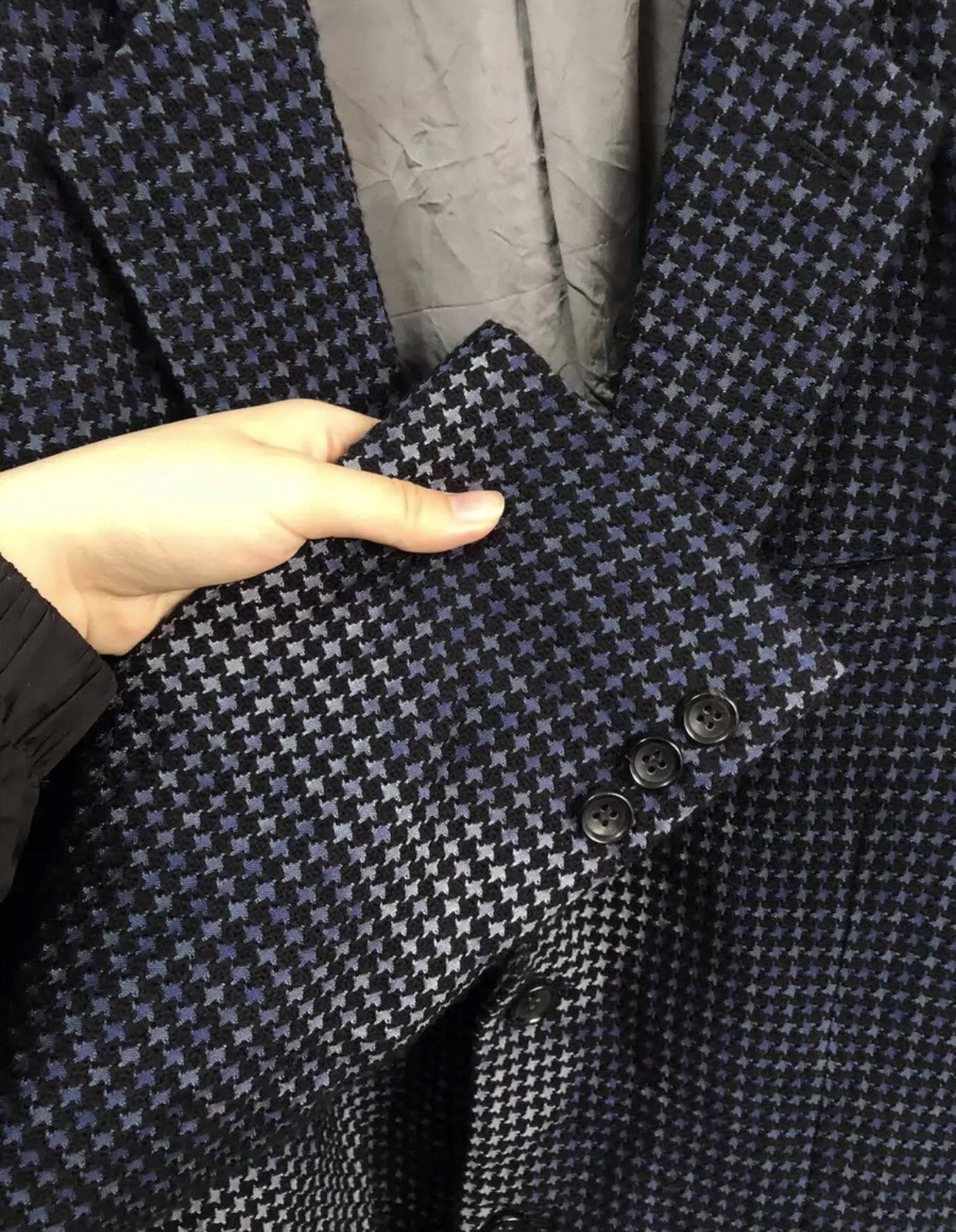 Comme des Garcons Irregular fringed hem suit jacket 2412-Nextarrowj Size 40S - 4 Thumbnail