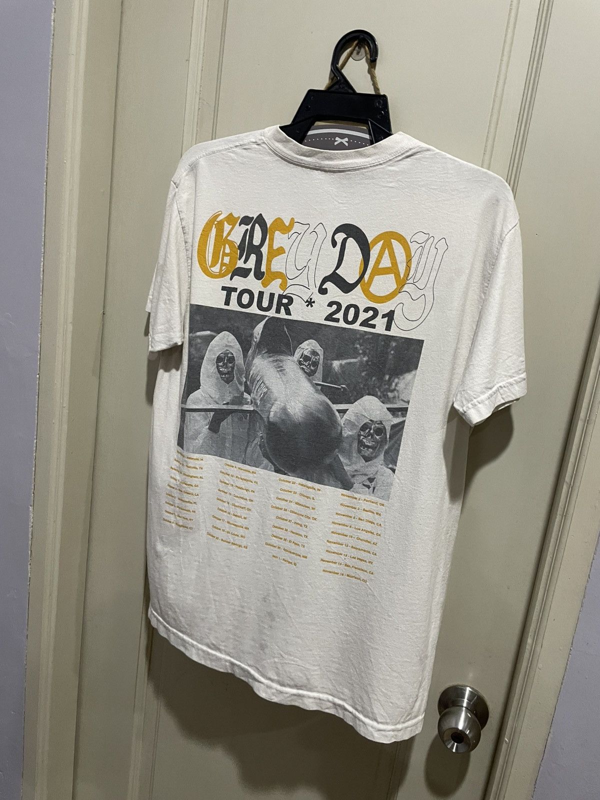 Japanese Brand VTG GREY DAY TOUR 2021 DESTROYED TEE Size US M / EU 48-50 / 2 - 11 Thumbnail
