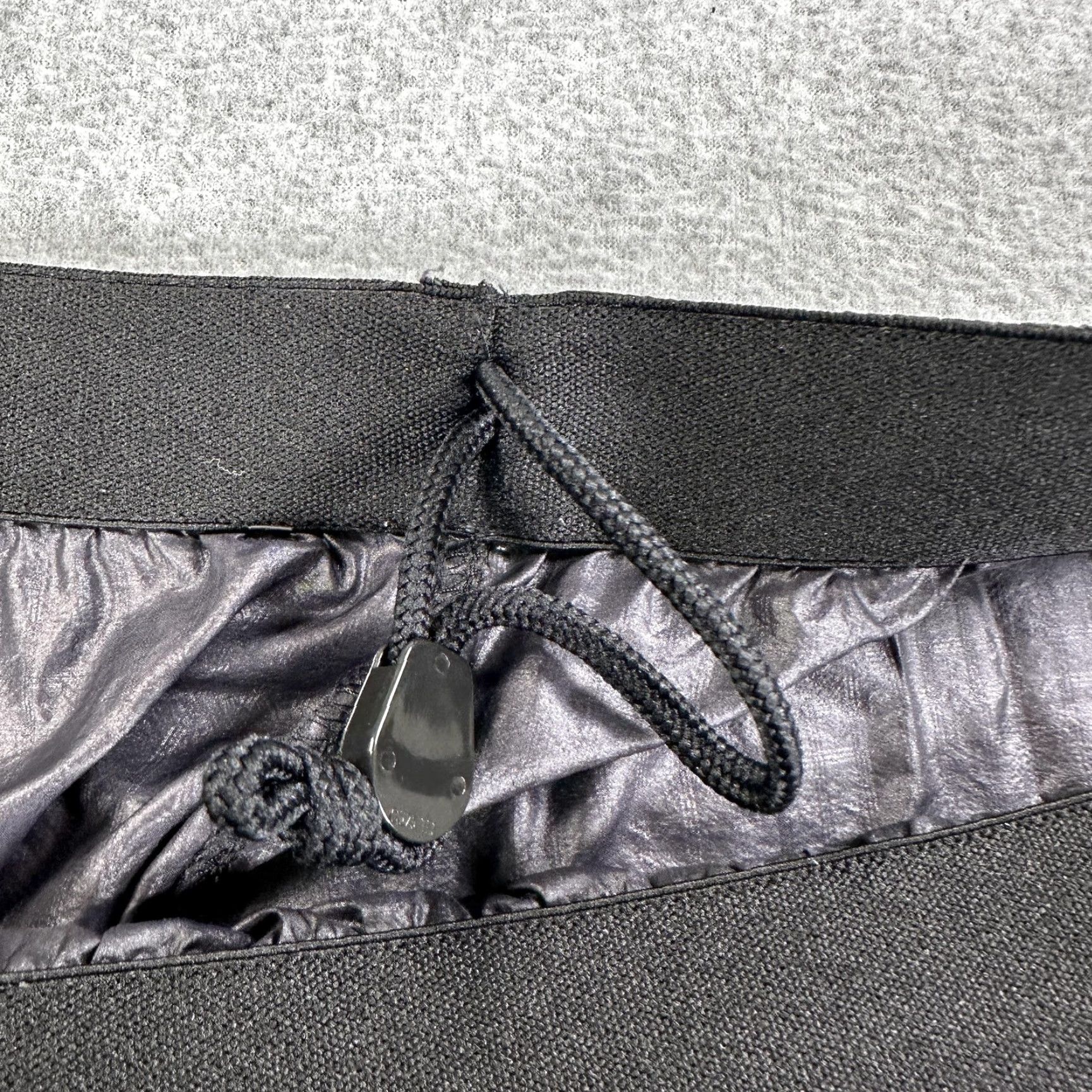 Patagonia Patagonia Nylon Windbreaker Pants Snap Ankle Lightweight Black Mens Large Y2K Size US 33 - 7 Thumbnail
