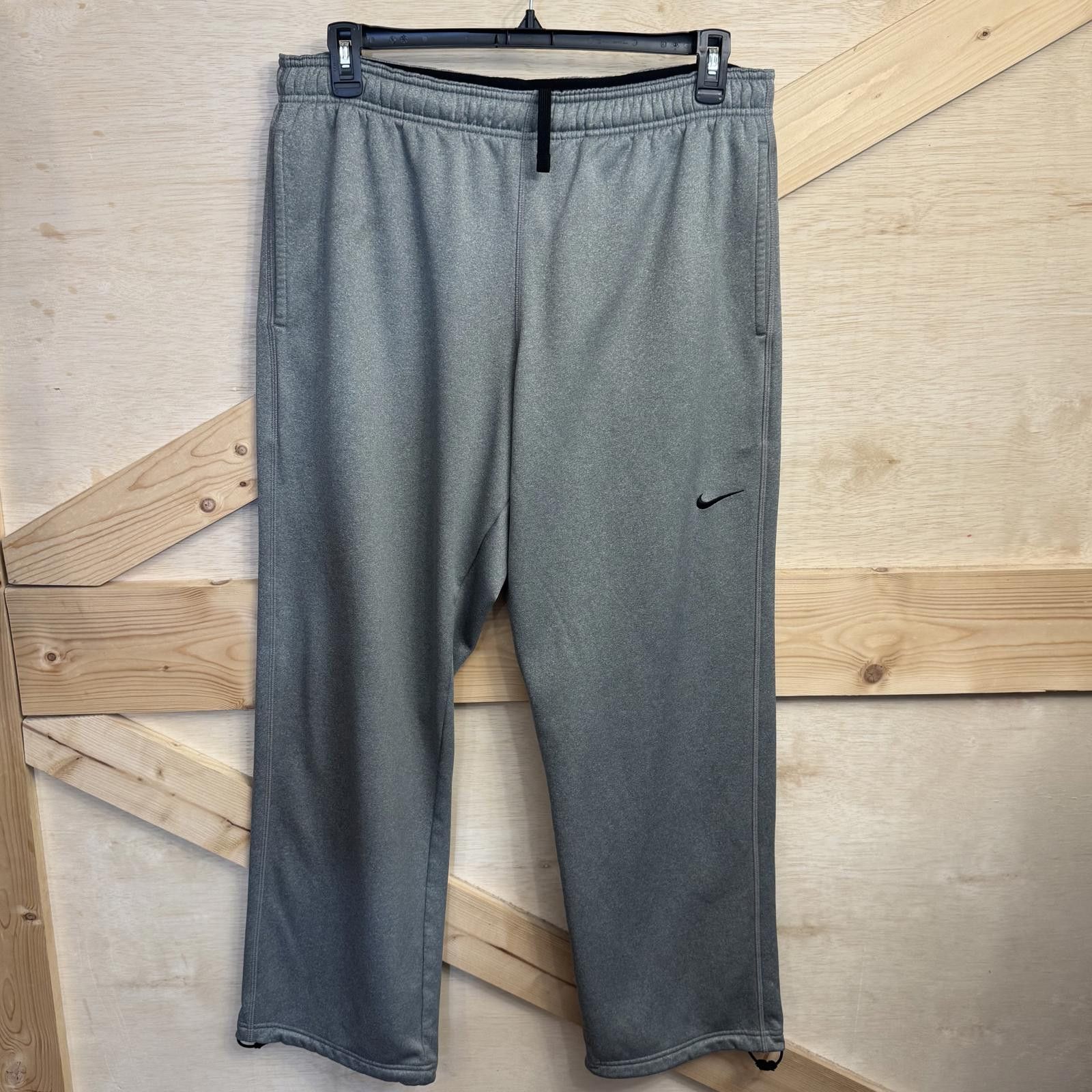 Nike Nike Therma-Fit Pants Men XL Drawstring Track Ankle Zip Gray Size US 36 / EU 52 - 1 Thumbnail
