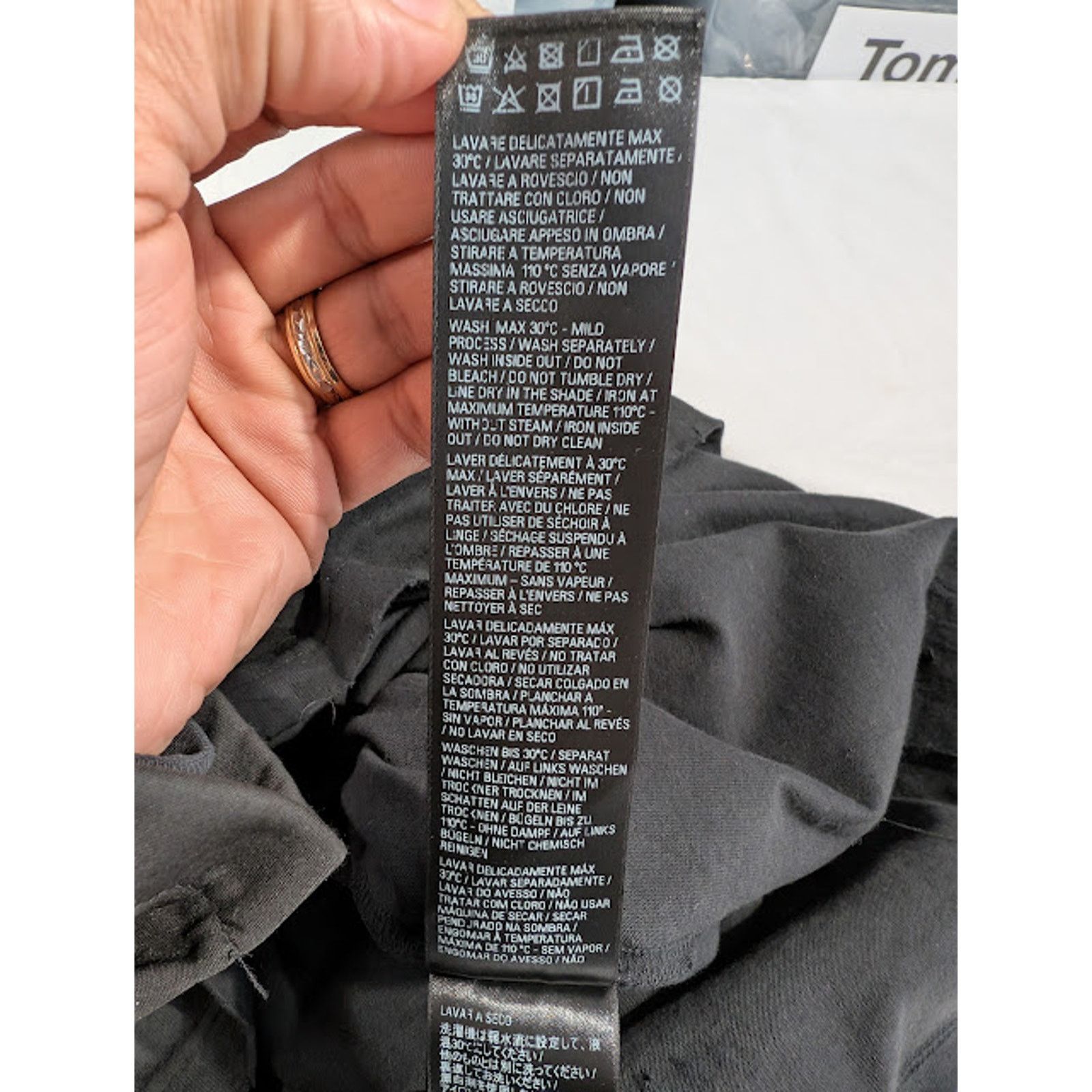 Balenciaga o1rshd1 Skater Oversized T-Shirt in Washed Black Size US L / EU 52-54 / 3 - 15 Thumbnail