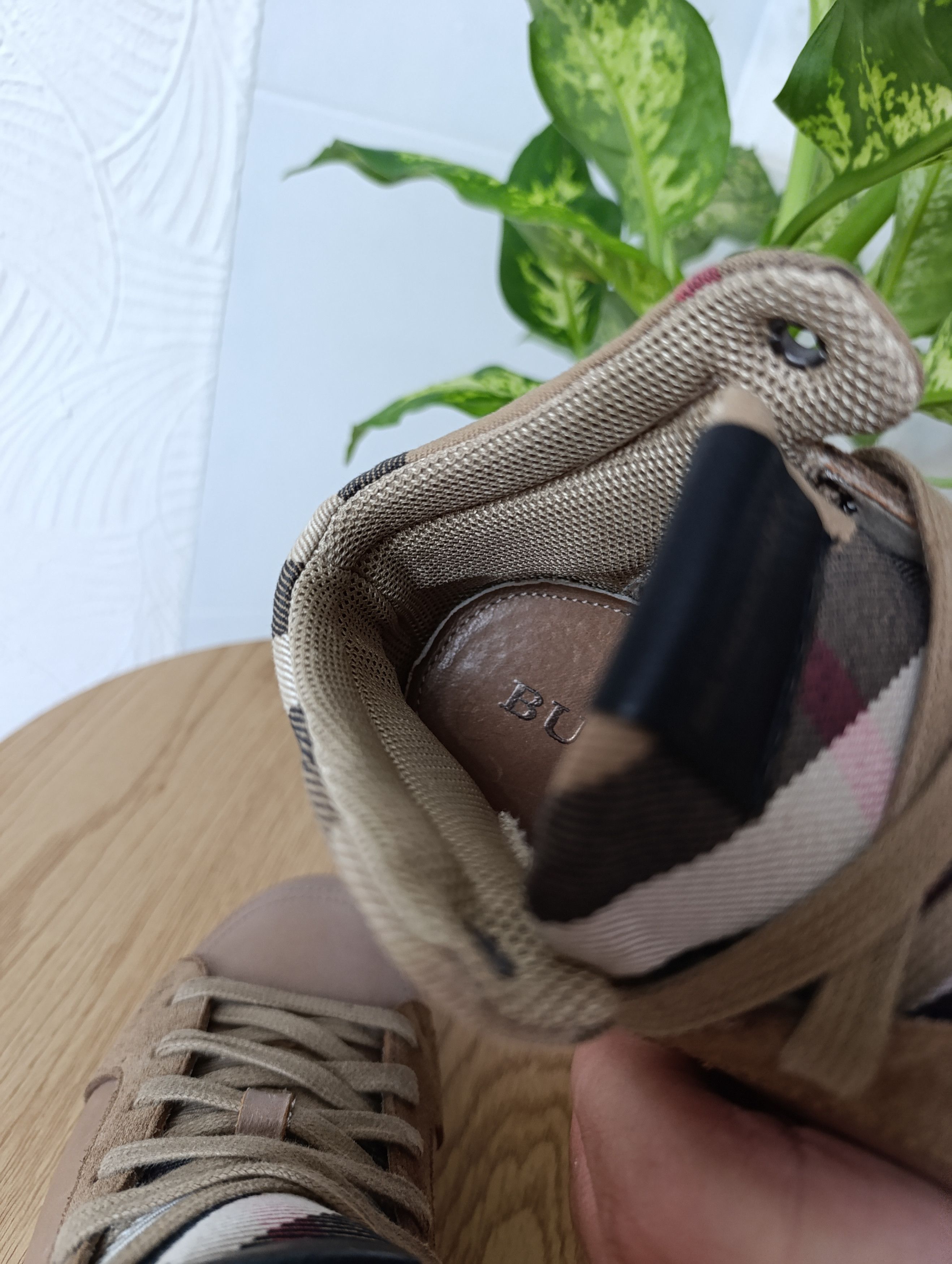 Burberry BURBERRY VINTAGE LEATHER HITOP SNEAKERS TRAINERS Size US 10 / IT 40 - 15 Thumbnail