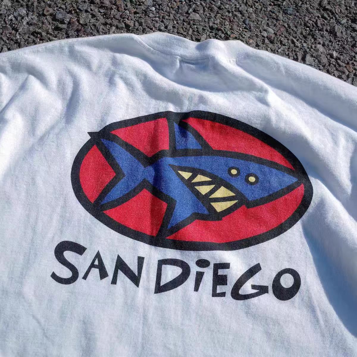 Vintage White retro shark print cotton t-shirt Size US M / EU 48-50 / 2 - 2 Thumbnail