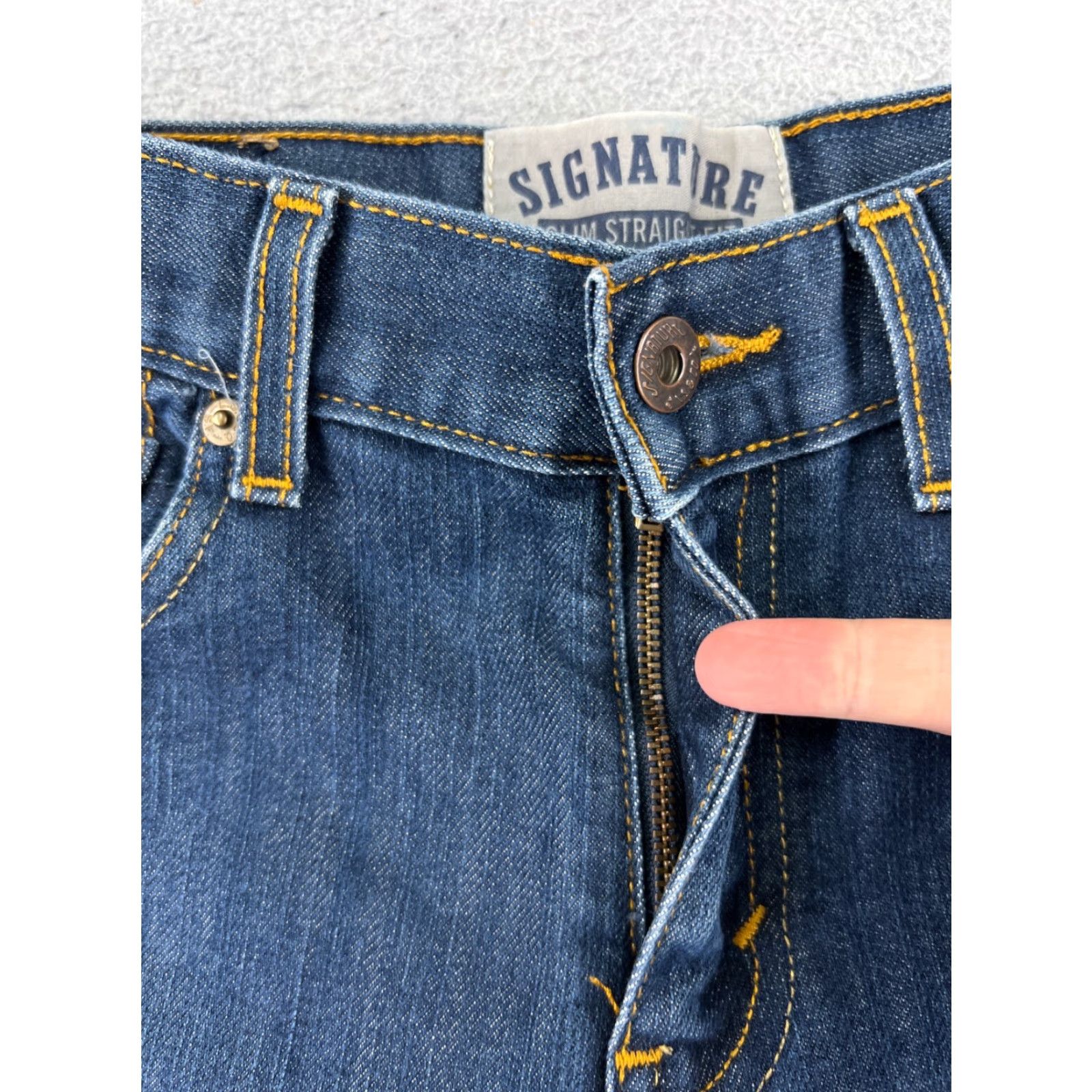 Denime Classic Denim Shorts Womens 32 Blue Denim Jean Distressed Cutoff Cotton 29x4.5 Size 24" / US 00 / IT 34 - 6 Thumbnail