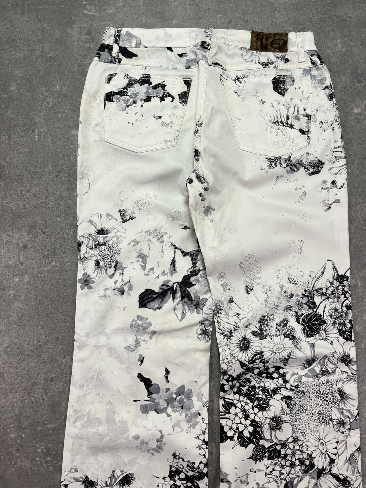 Just Cavalli 00s Just Cavalli Floral Print Flared Denim Jeans 32 Faded Size US 32 / EU 48 - 12 Thumbnail