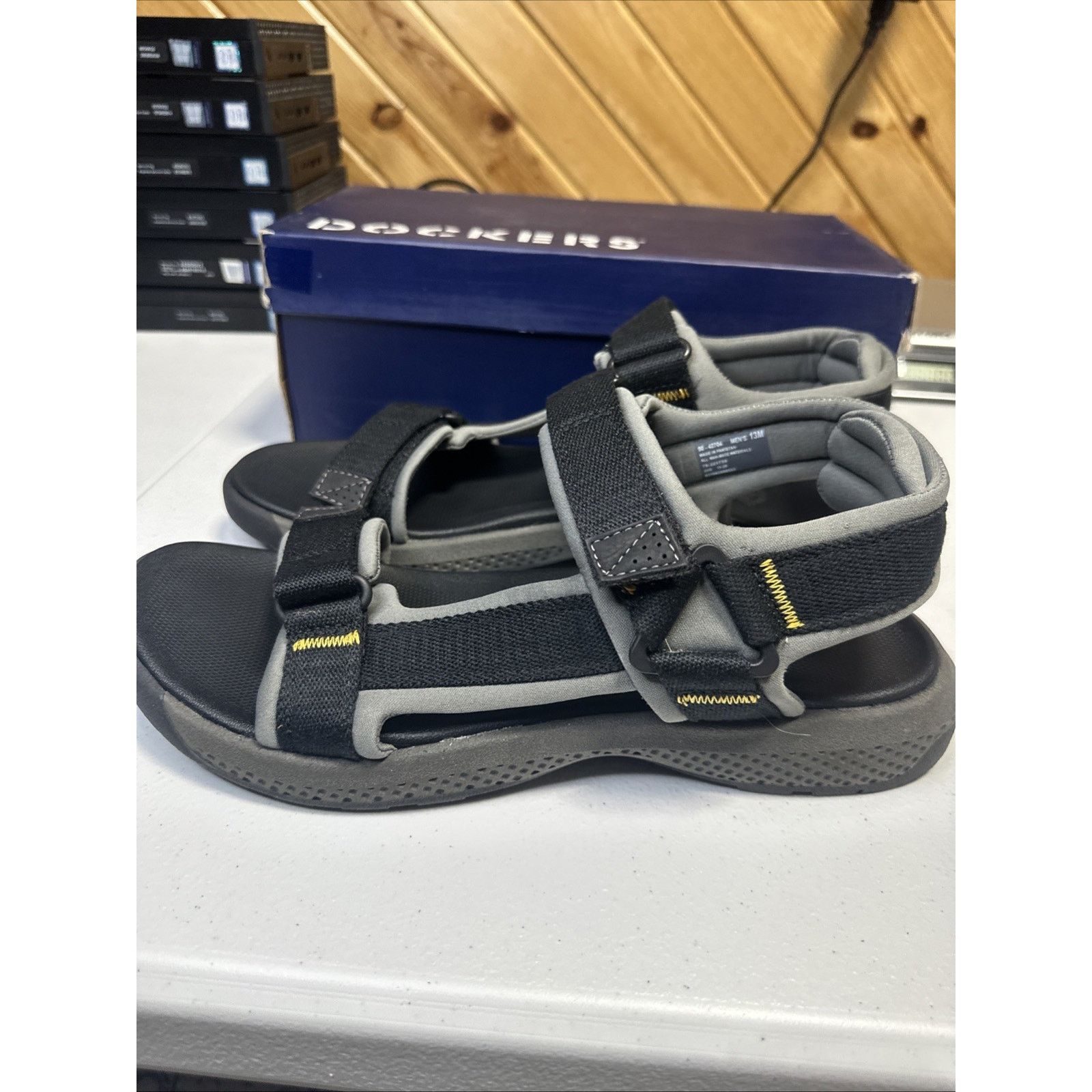 Dockers Size 13 Men's Dockers Zander Sandals Hook Loop Black Hiking Size US 13 / EU 46 - 2 Thumbnail
