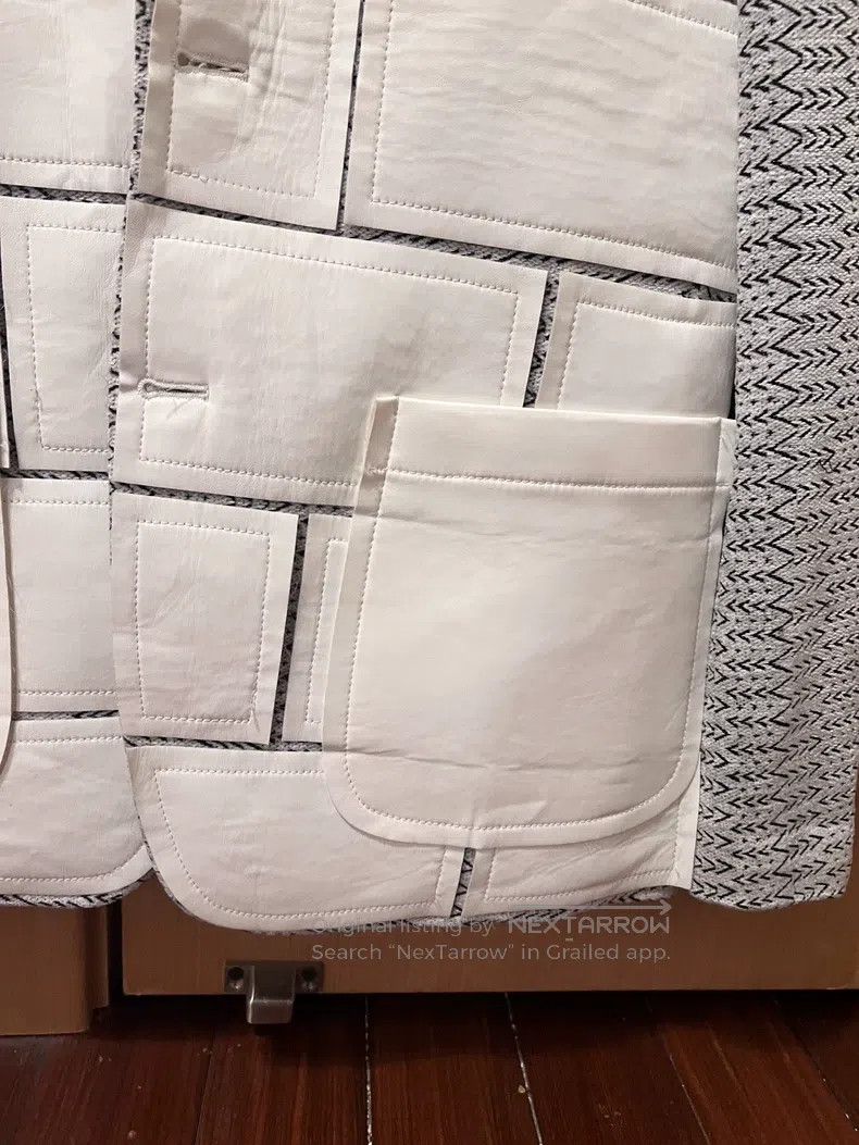 Comme des Garcons Comme Des Garcons White dinosaur season Size US M / EU 48-50 / 2 - 4 Thumbnail
