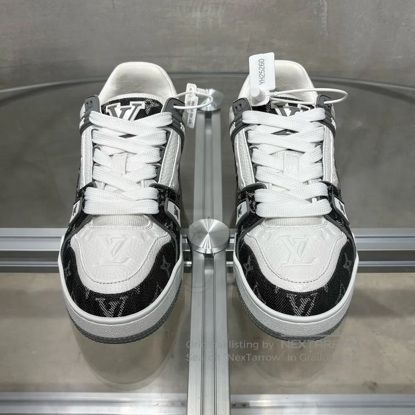 Louis Vuitton Louis Vuitton Trainer Gray and White Jeans shoes Size US 7 / IT 37 - 2 Thumbnail