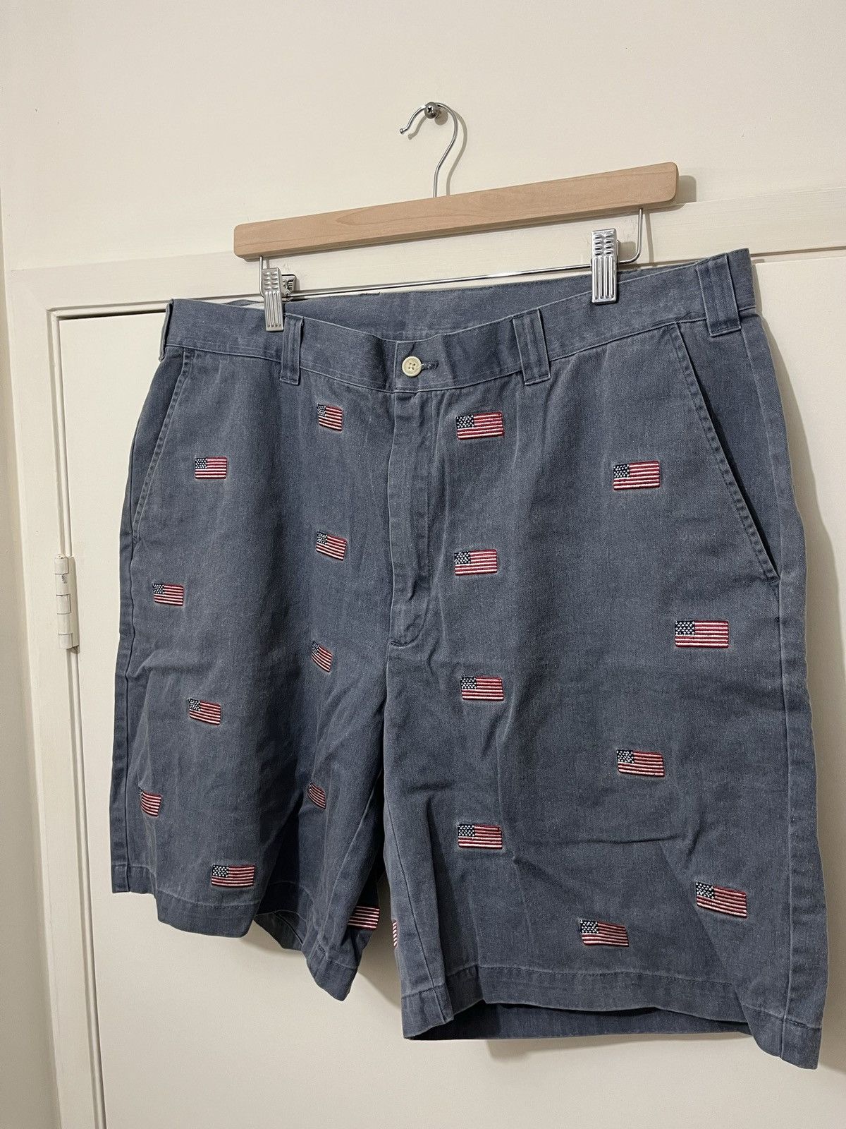 Vintage Vintage 90’s Super Baggy USA Flag Print Shorts Size 40 Size US 40 / EU 56 - 2 Thumbnail