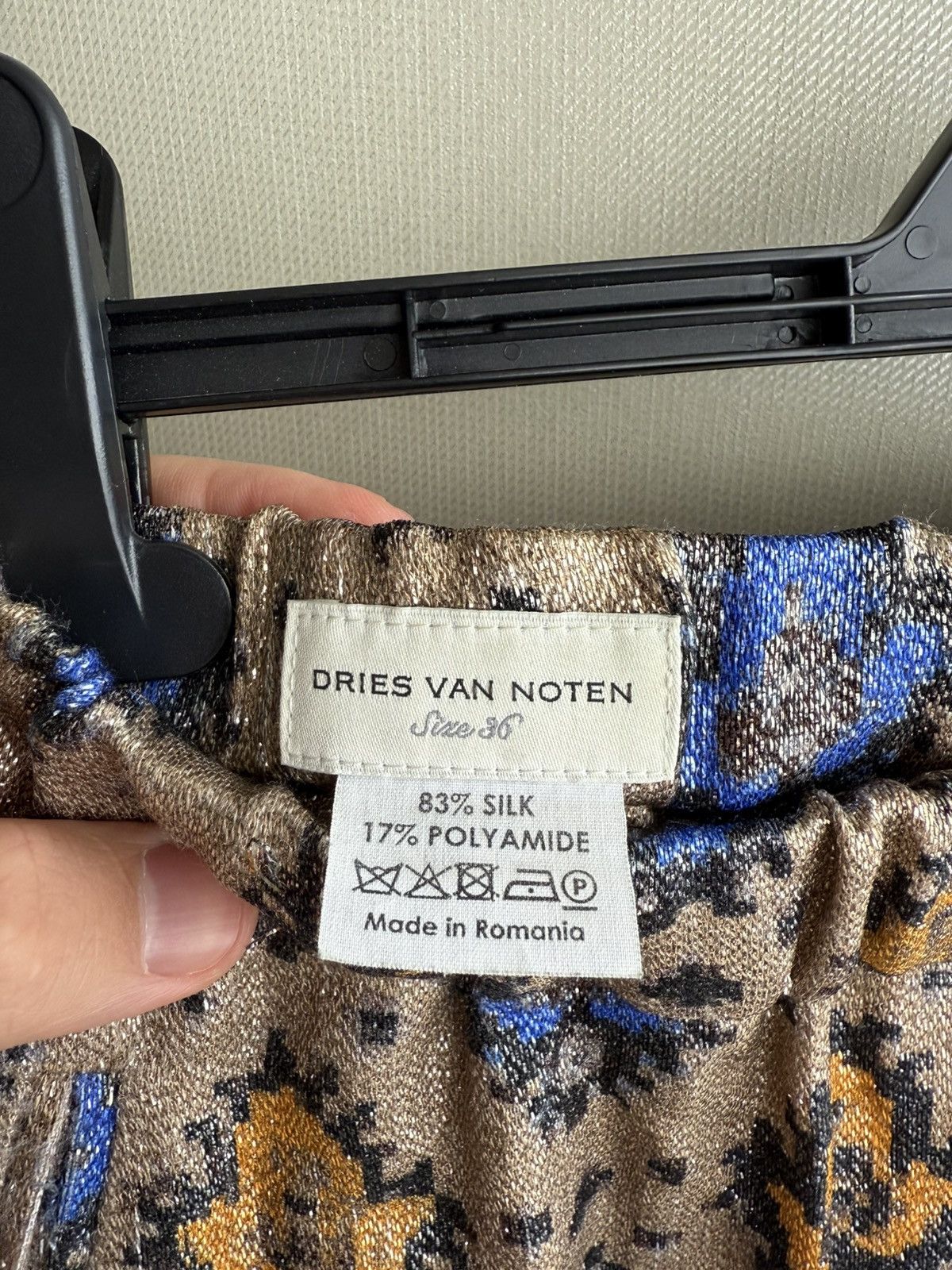 Dries Van Noten DRIES VAN NOTEN Silk straight pants Size 27" / US 4 / IT 40 - 5 Thumbnail