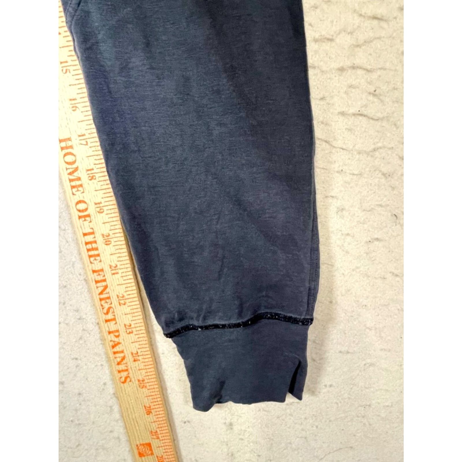 Lululemon Lululemon Align Leggings Pants Black 6 Pockets High Rise Skinny Ankle Women Activewear Moisture Wicking Stretch Gym Yoga with Paint Stains Size 28" / US 6 / IT 42 - 3 Thumbnail