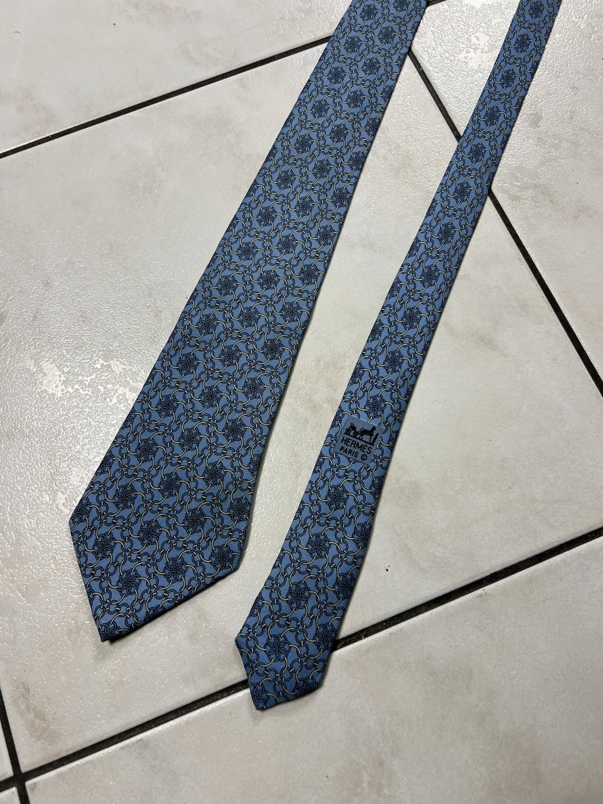 Hermes Vintage Hermes Paris silk tie luxury 7442HA patterned circle Size ONE SIZE - 7 Thumbnail