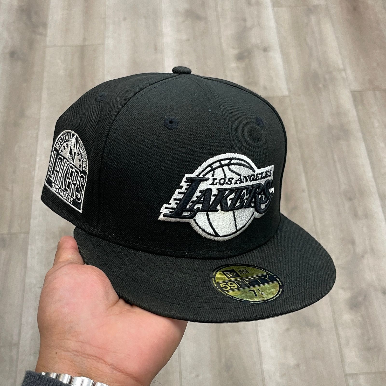 New Era LOS ANGELES LAKERS SIDEPATCH WESTERN CONFERENCE HAT 7 1/4 Size ONE SIZE - 1 Thumbnail