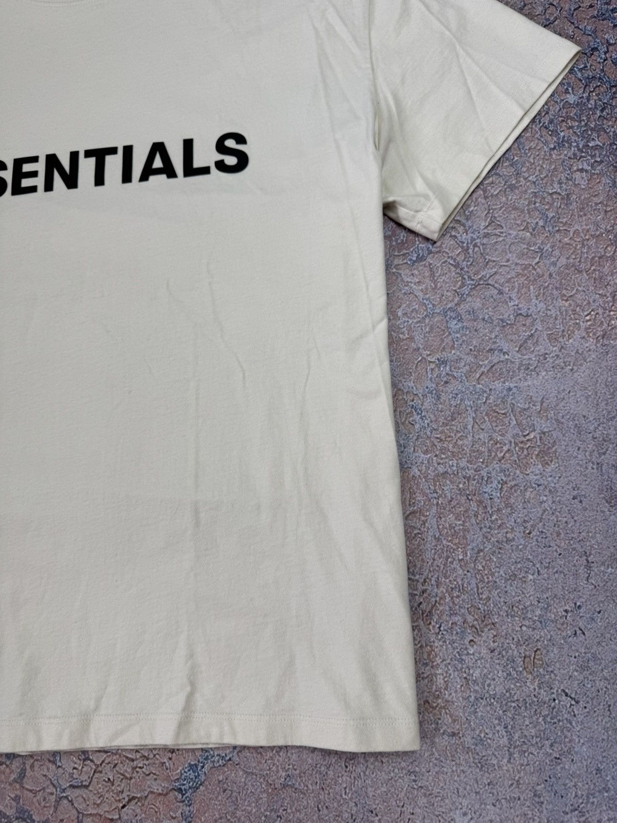 Other Fear of Gods Essentials T-Shirt Beige Short Sleeve Tee Crew Size US L / EU 52-54 / 3 - 5 Thumbnail
