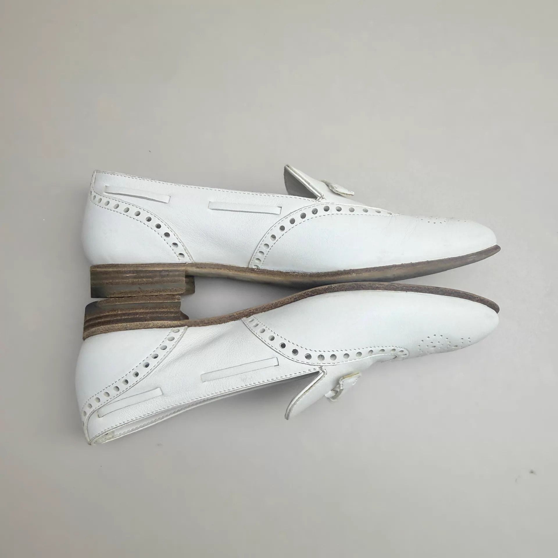 Hermes Hermes White Tassel Carved Low-Heel Shoes 36 95 New Size US 5.5 / IT 35.5 - 4 Thumbnail